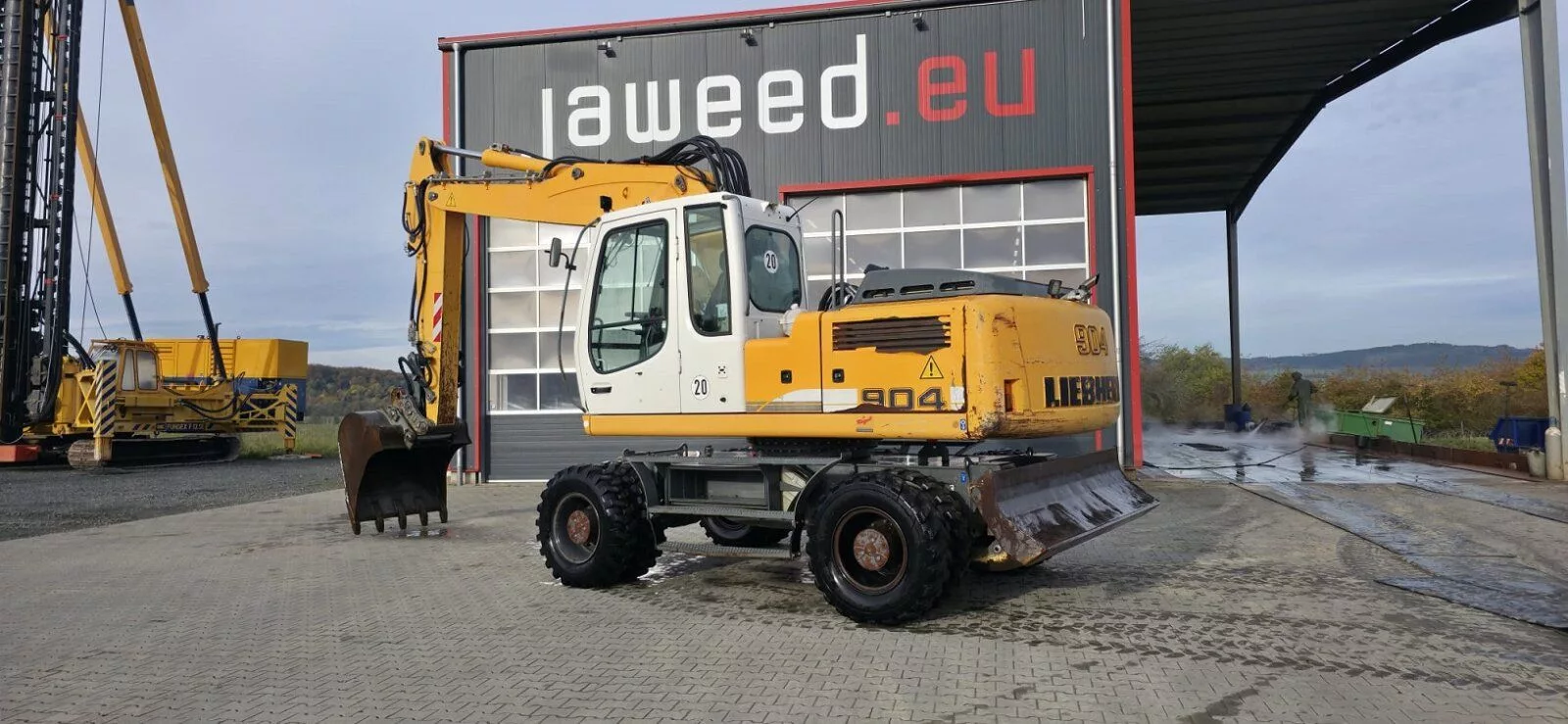 Fahrzeugabbildung Liebherr A 904 C Litronic / Likufix