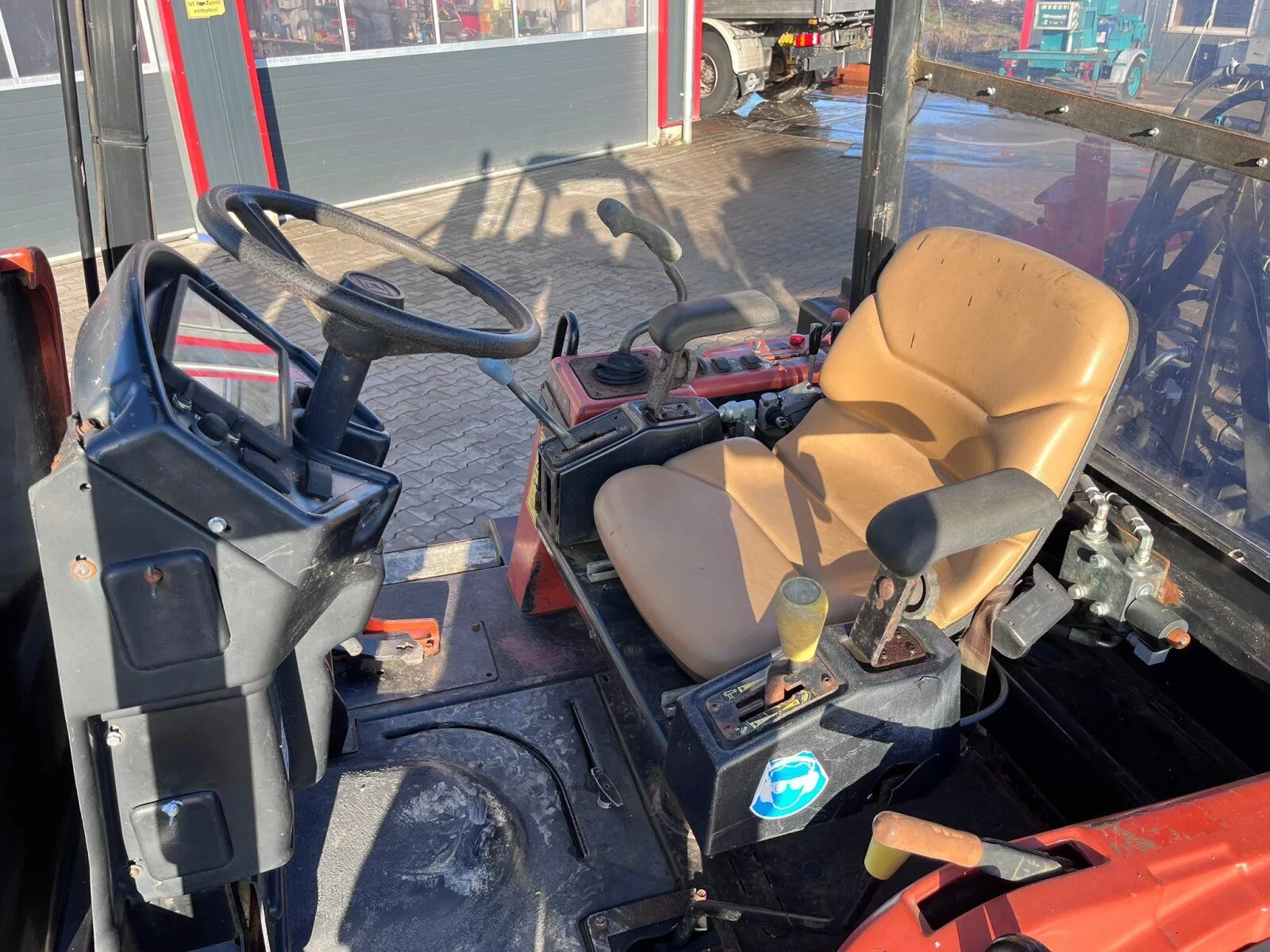 Fahrzeugabbildung Ditch Witch RT 115H + H1032 Grabenfräse