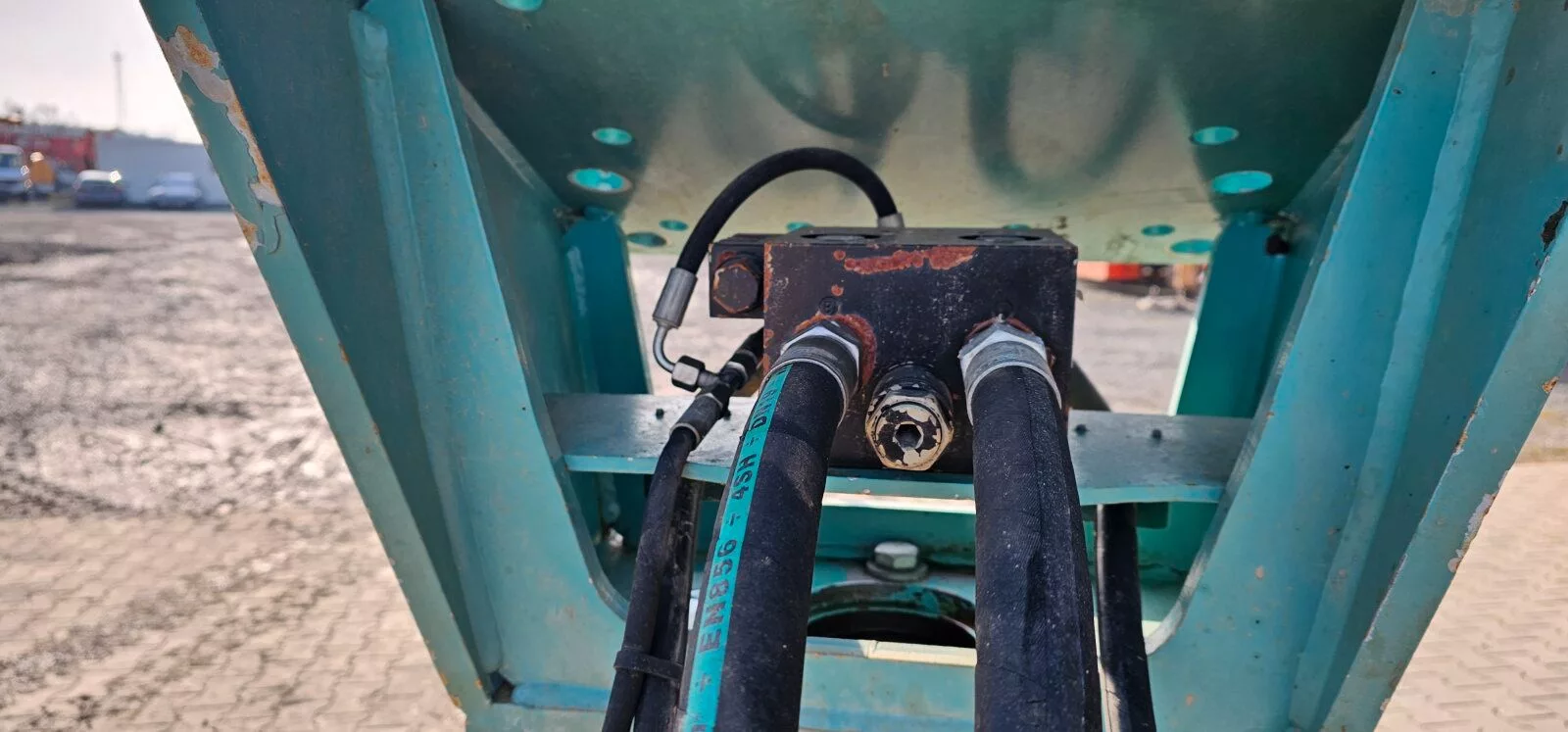 Fahrzeugabbildung Liebherr Ammann ACA 1000 Anbauverdichter