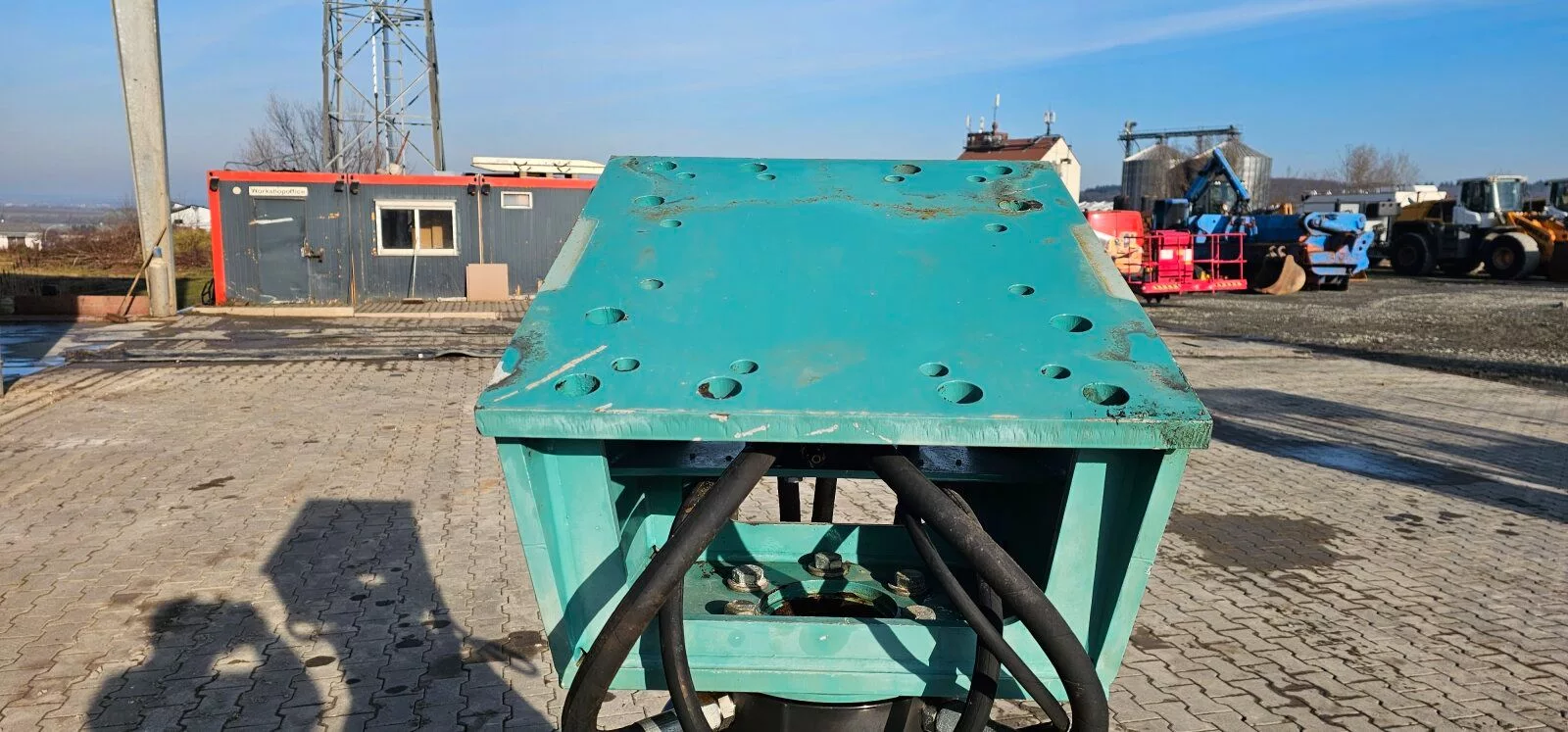 Fahrzeugabbildung Liebherr Ammann ACA 1000 Anbauverdichter