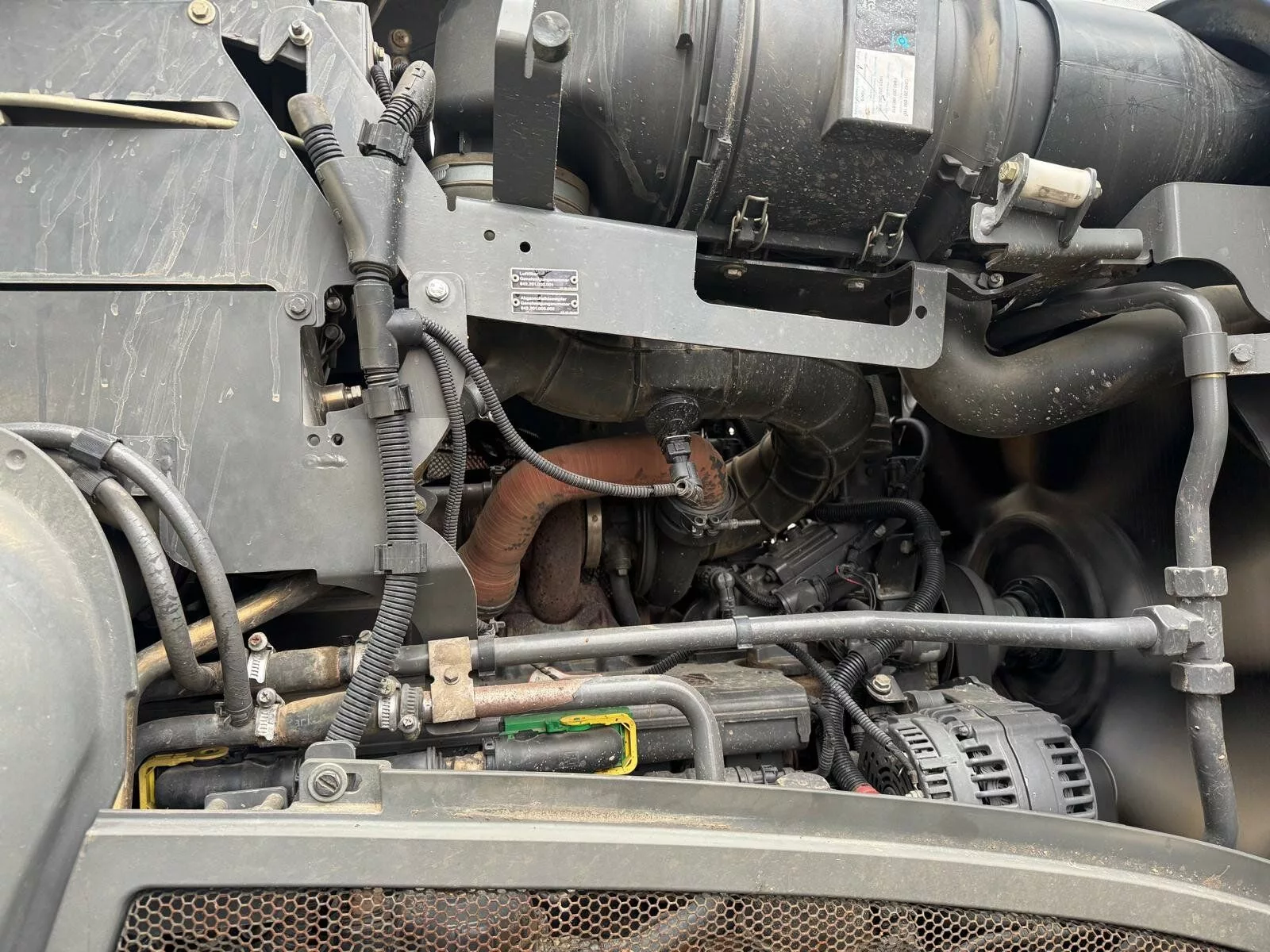 Fahrzeugabbildung Fendt 828 Vario (842) Traktor / Schlepper