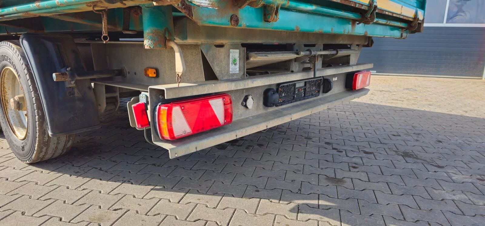 Fahrzeugabbildung Müller-Mitteltal KA-TA-R11,9 3 Seiten Kipper + Tieflader + Rampe