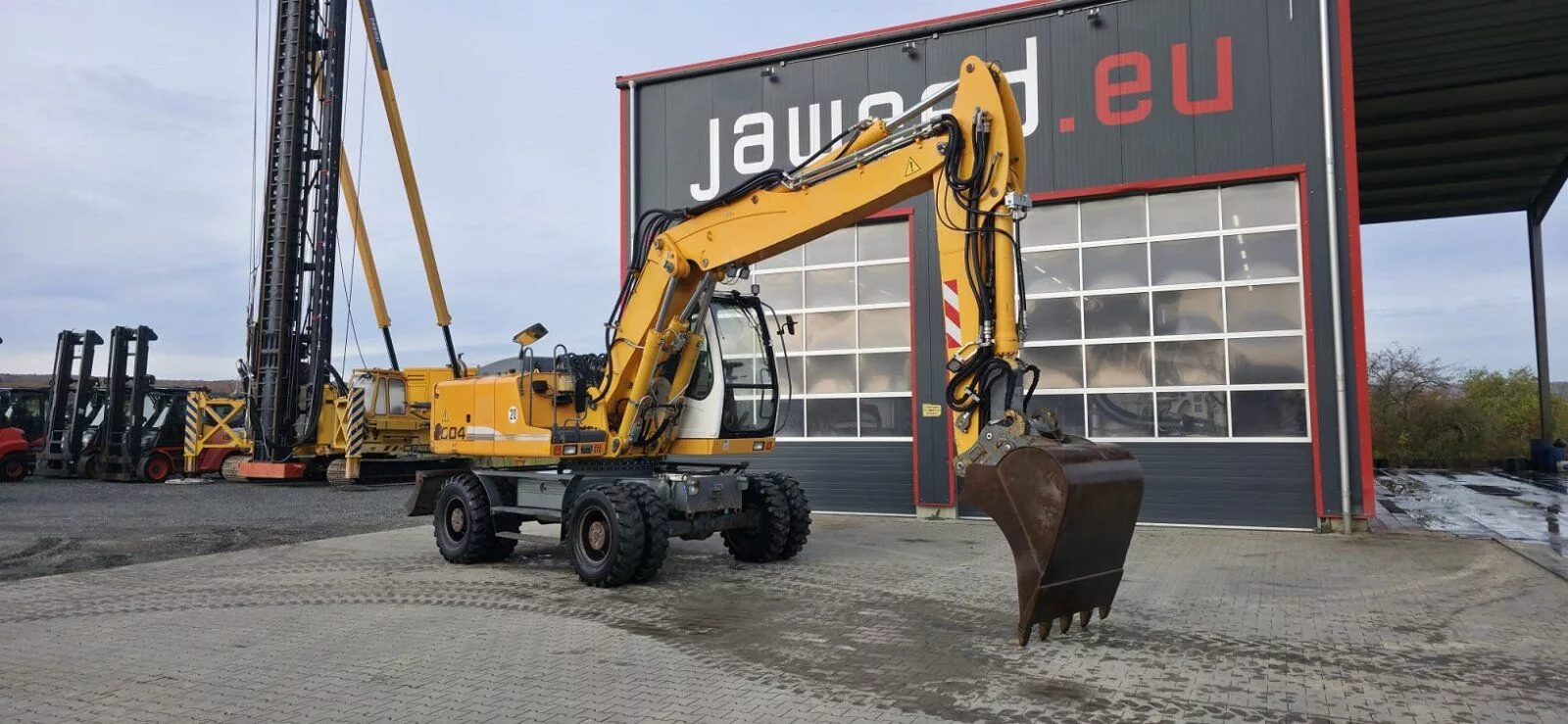 Fahrzeugabbildung Liebherr A 904 C Litronic / Likufix