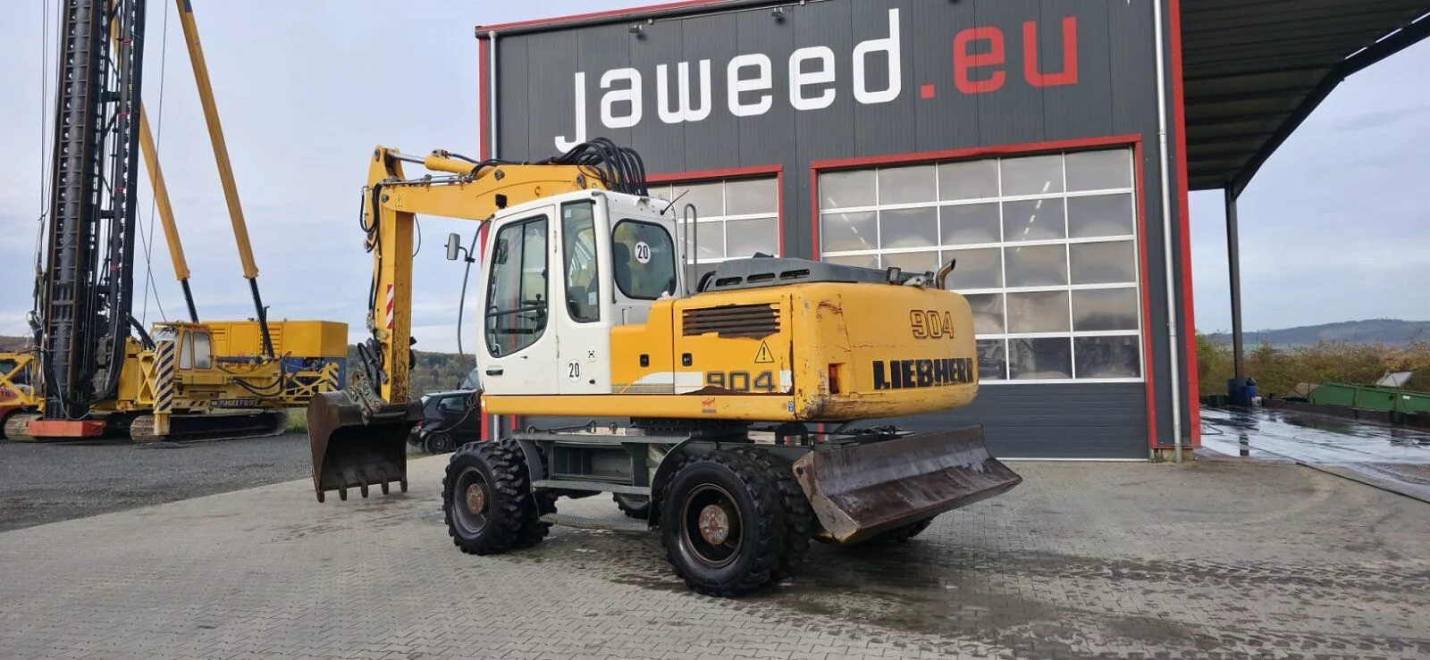 Fahrzeugabbildung Liebherr A 904 C Litronic / Likufix