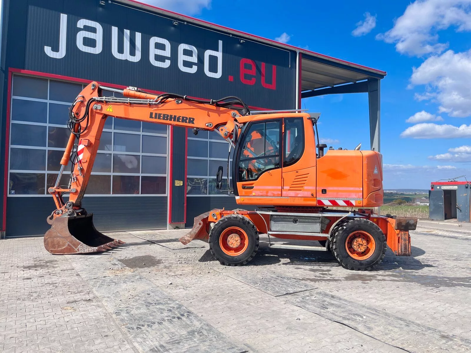 Fahrzeugabbildung Liebherr A 918 Compact