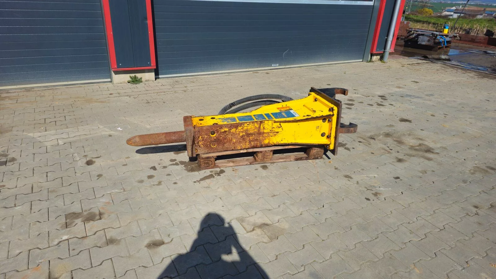 Fahrzeugabbildung Liebherr Atlas Copco - Epiroc MB 750 Abbruchhammer