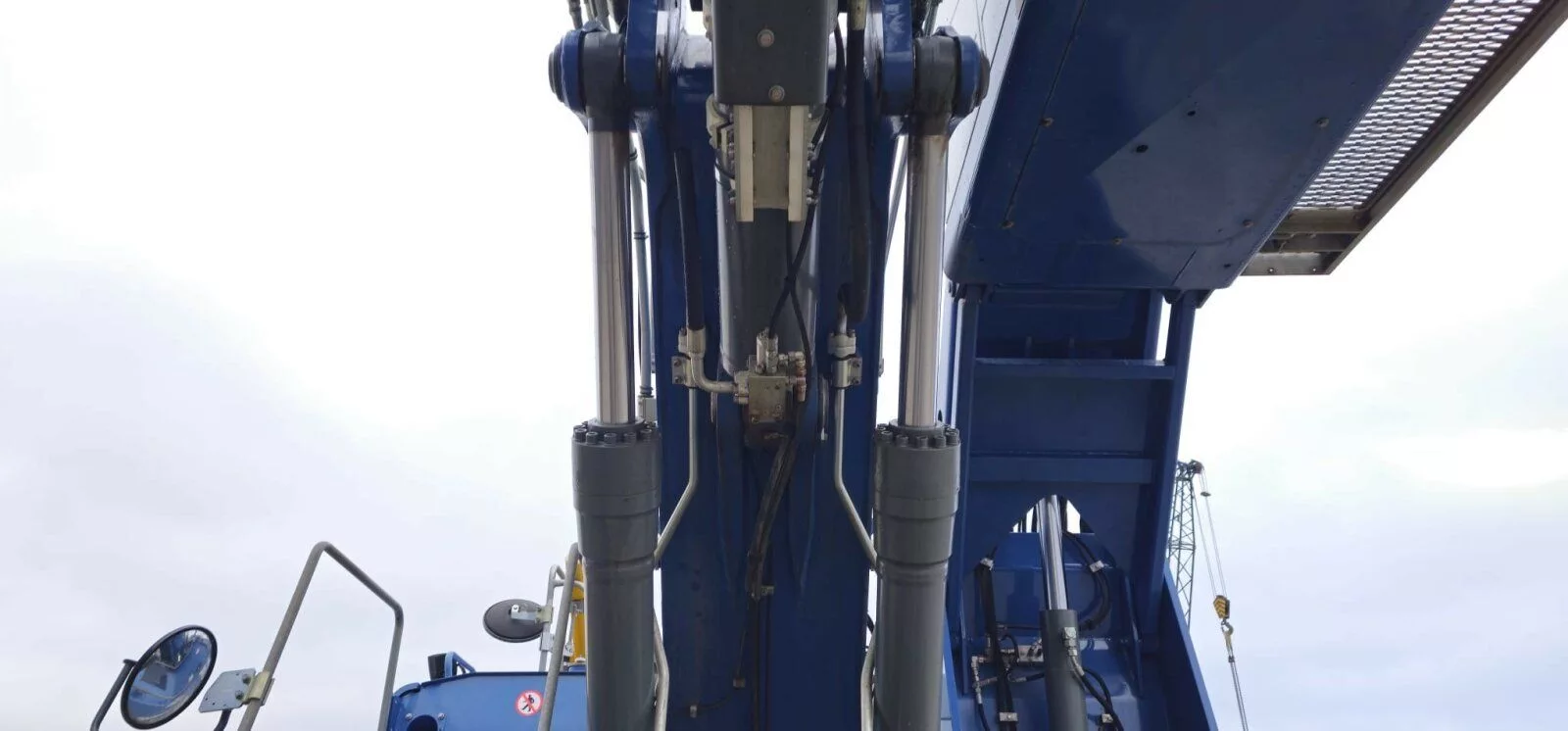 Fahrzeugabbildung Liebherr R 936 LC /Verstellb. Kabine / GPS 3D/ Neuwertig