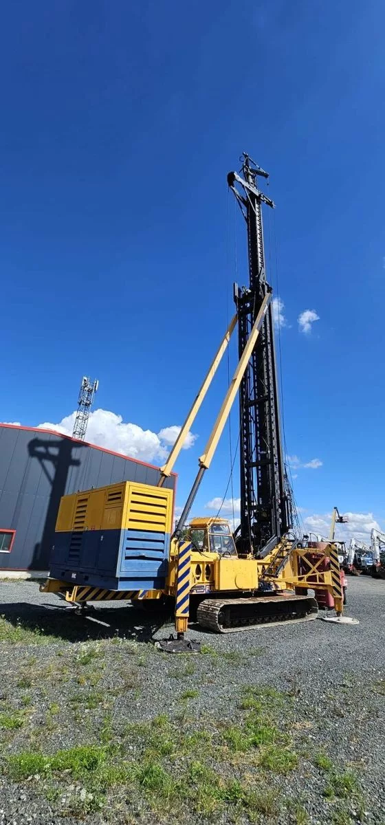 Fahrzeugabbildung IHC Fundex F12SE