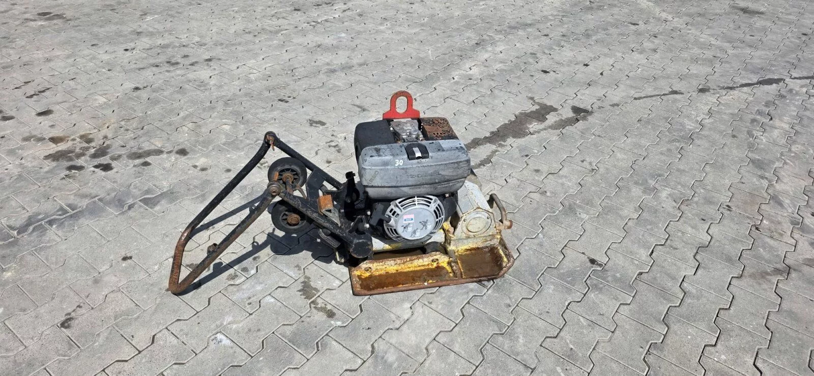 Fahrzeugabbildung Andere DPS 1850 H Bodenverdichter - Rüttelplatte