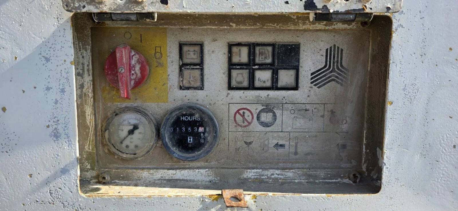 Fahrzeugabbildung Atlas Copco Compair C110-9 / Kompressor 11.3 bar / 9 m3