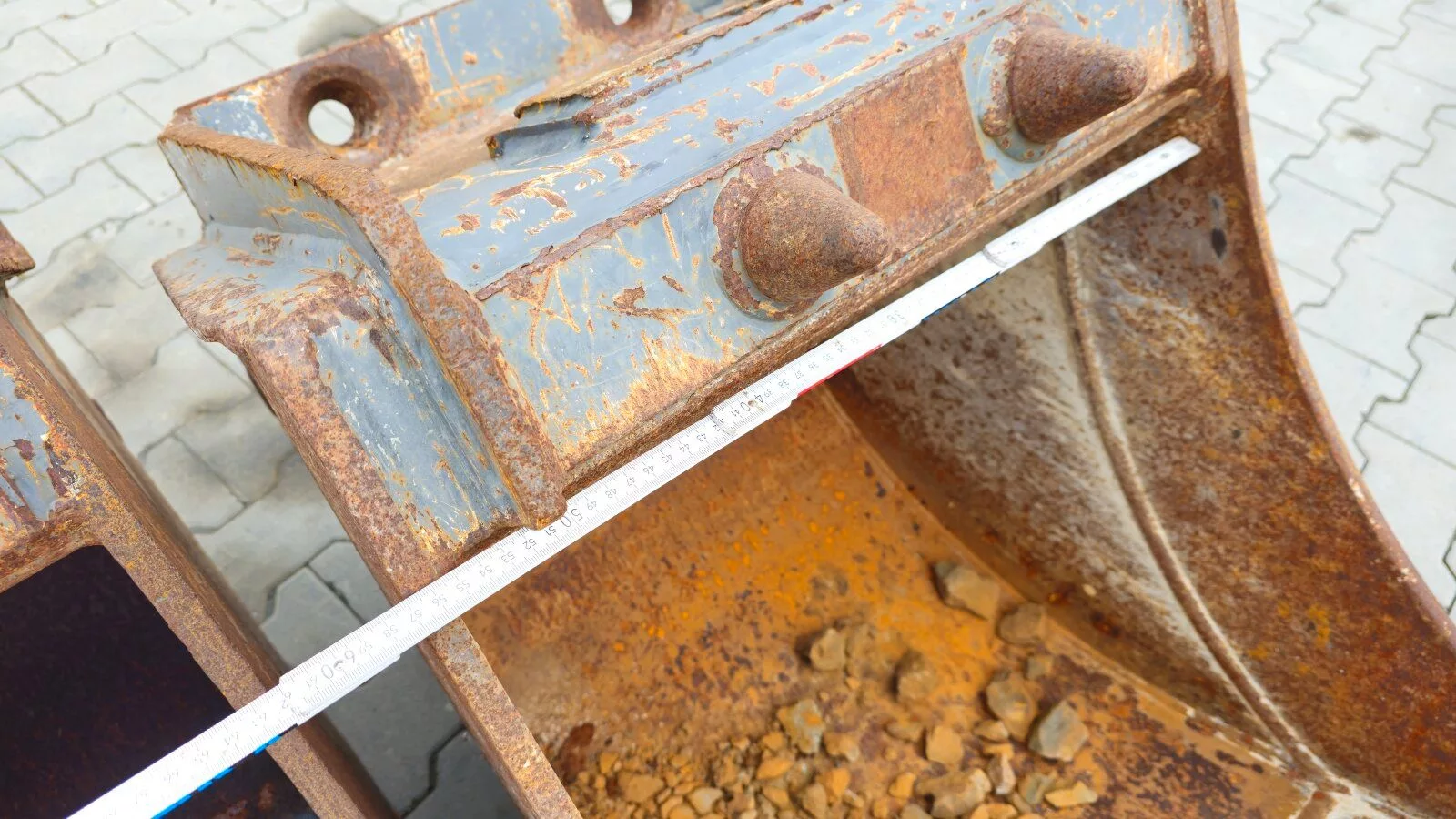 Fahrzeugabbildung MECALAC 12 MXT Löffel + Gabel Set