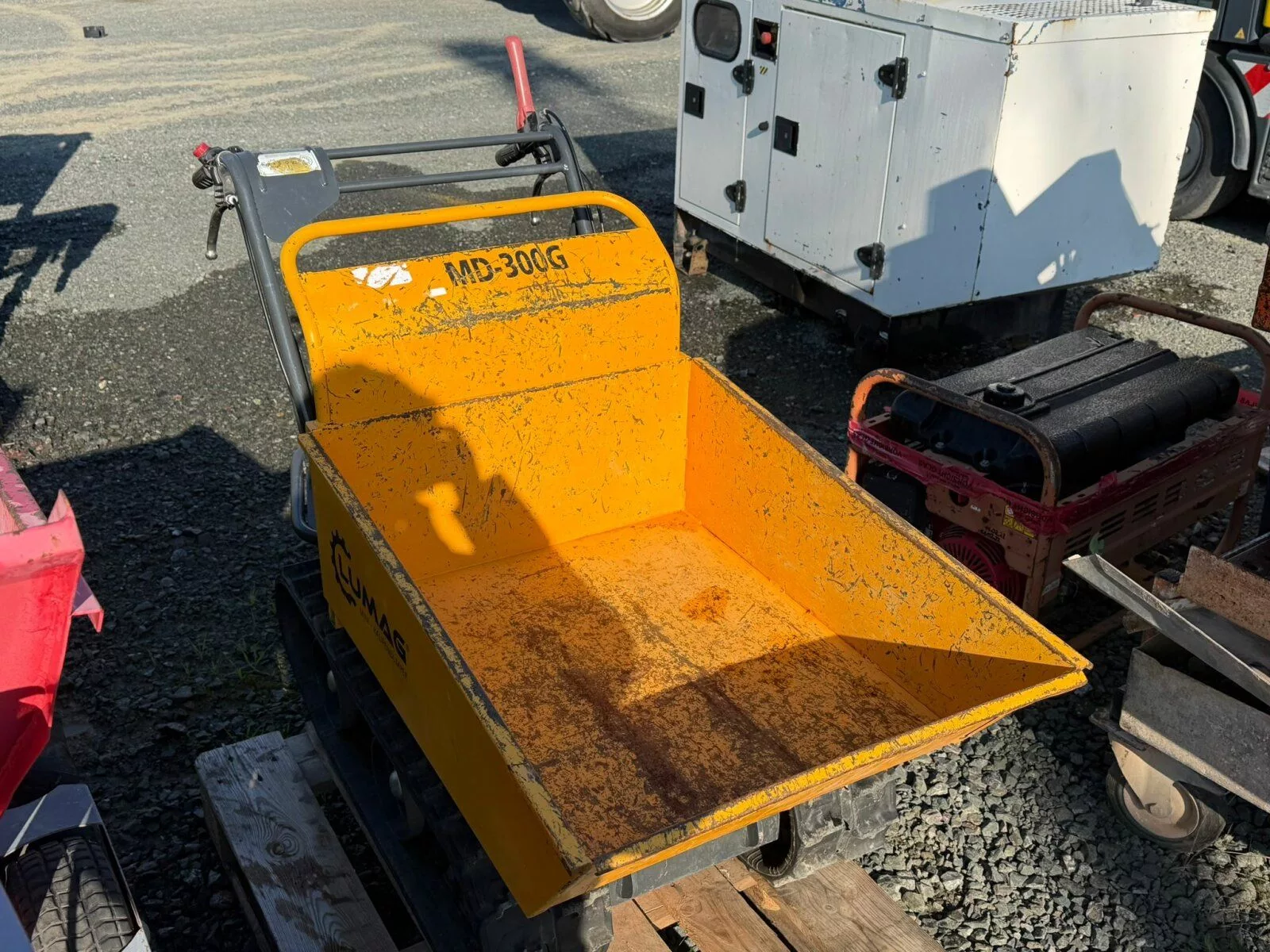 Fahrzeugabbildung Andere Lumag MD-300 G Raupen DUMPER Mini-Raupendumper
