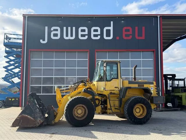 Komatsu WA 320-3H / 4 in 1 Schaufel