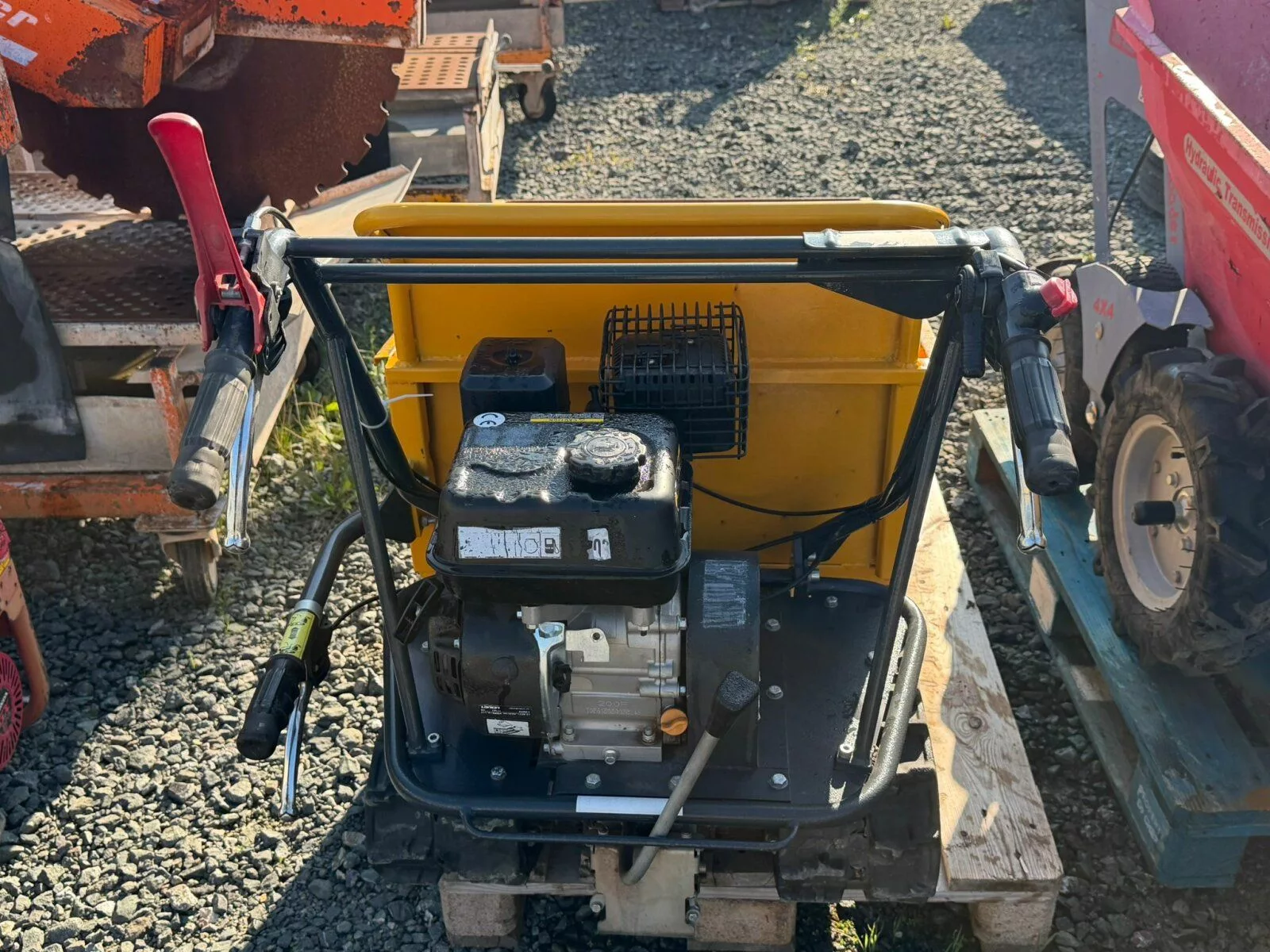 Fahrzeugabbildung Andere Lumag MD-300 G Raupen DUMPER Mini-Raupendumper