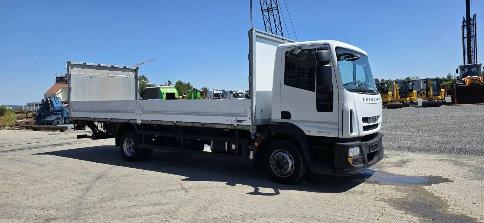 Fahrzeugabbildung Iveco 120 E 25 / ex BUNDESWEHR / 51 tkm / TOP ZUSTAND