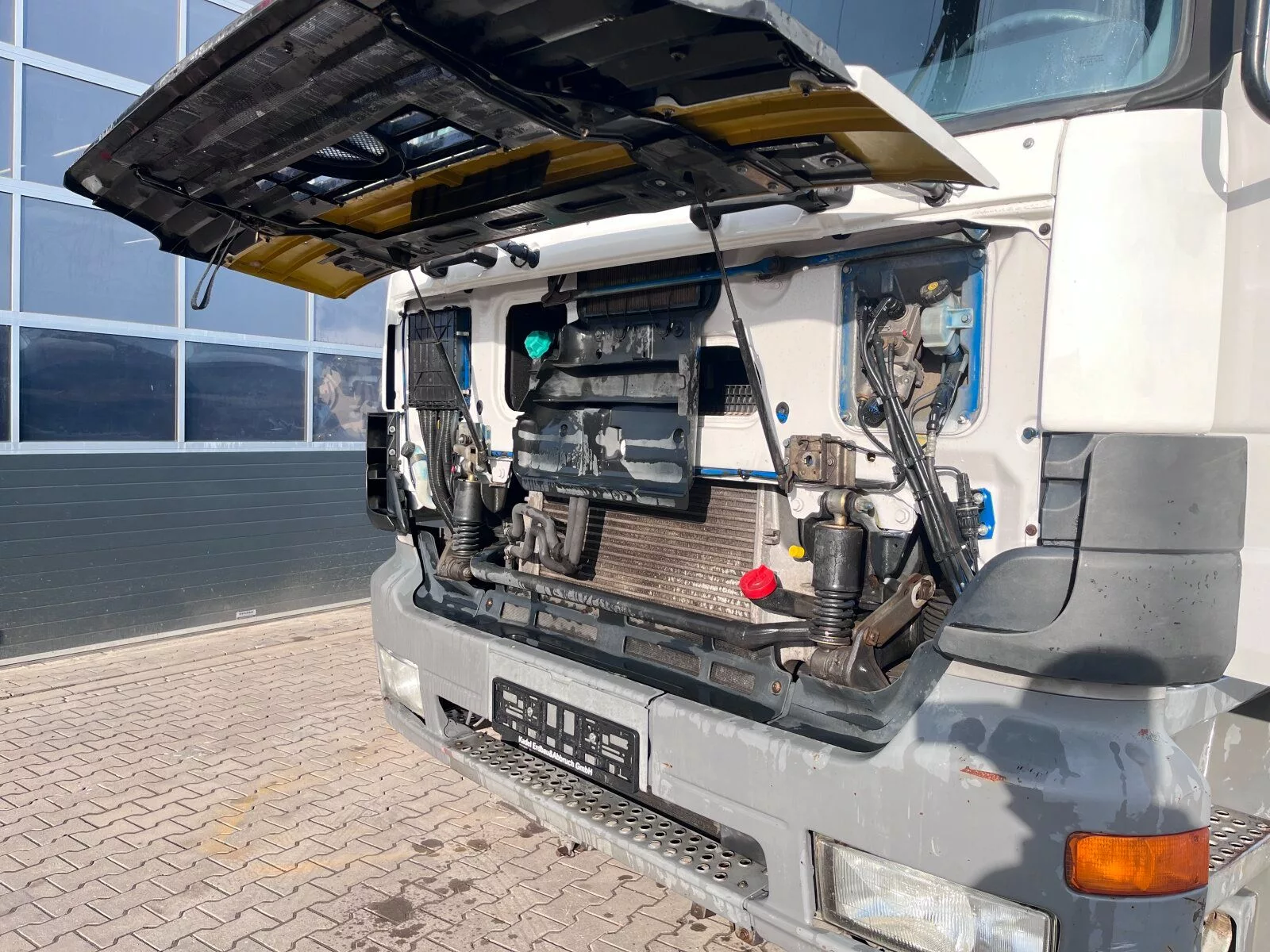 Fahrzeugabbildung Mercedes-Benz 1831 Meiller Kipper 4x2 / Voll Blattfederung