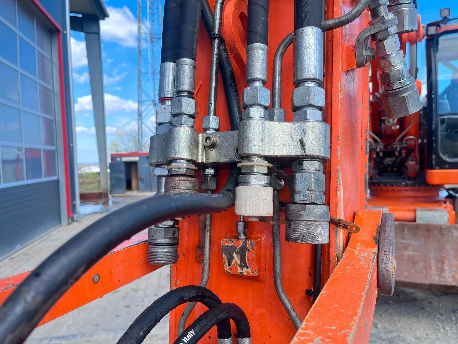 Fahrzeugabbildung Liebherr A 918 Compact