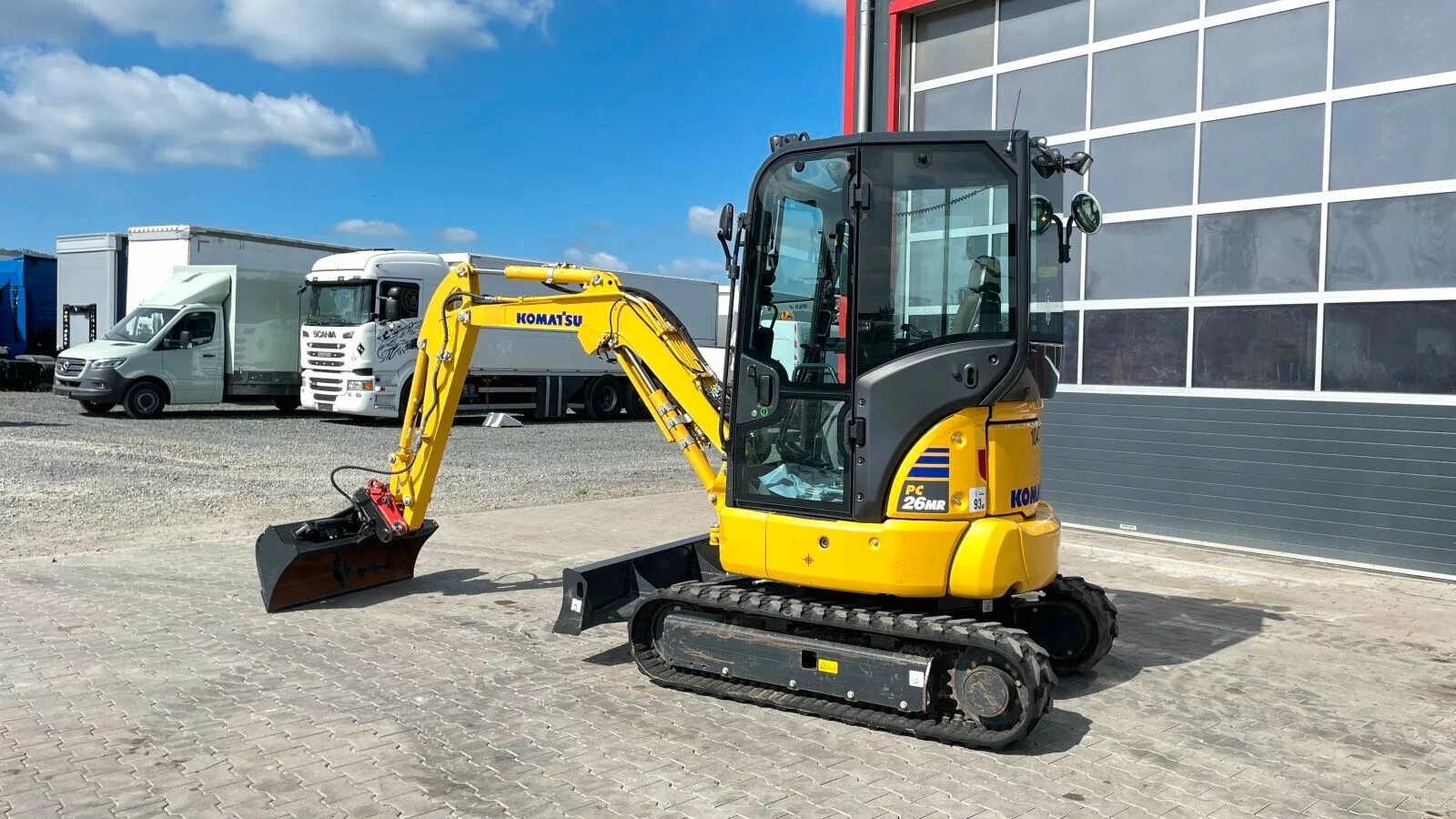 Fahrzeugabbildung Komatsu PC 26 MR-5 Minibagger (693 hrs)