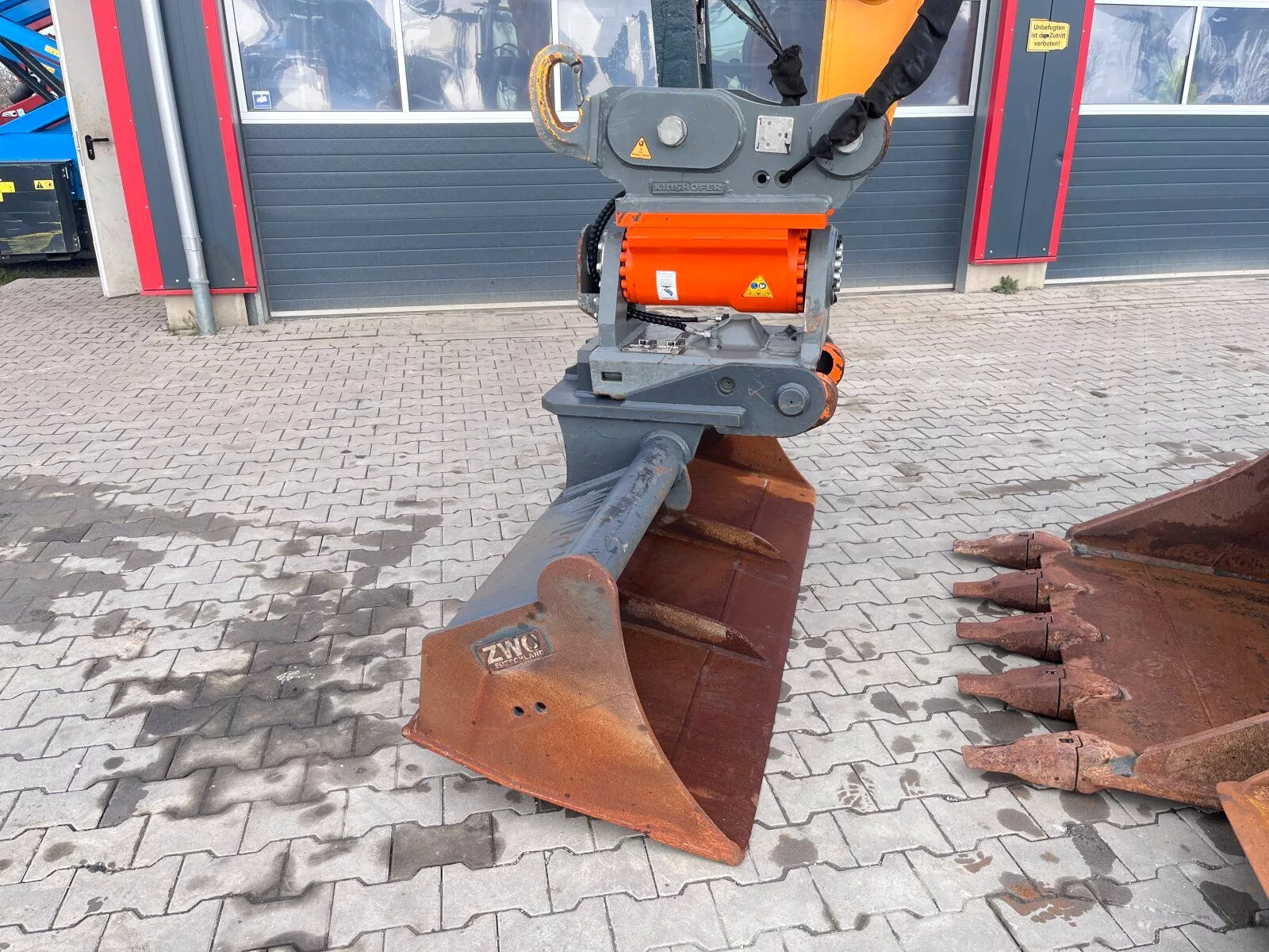 Fahrzeugabbildung Hyundai HX 145 LCR / Roto Tilt / TOP ZUSTAND