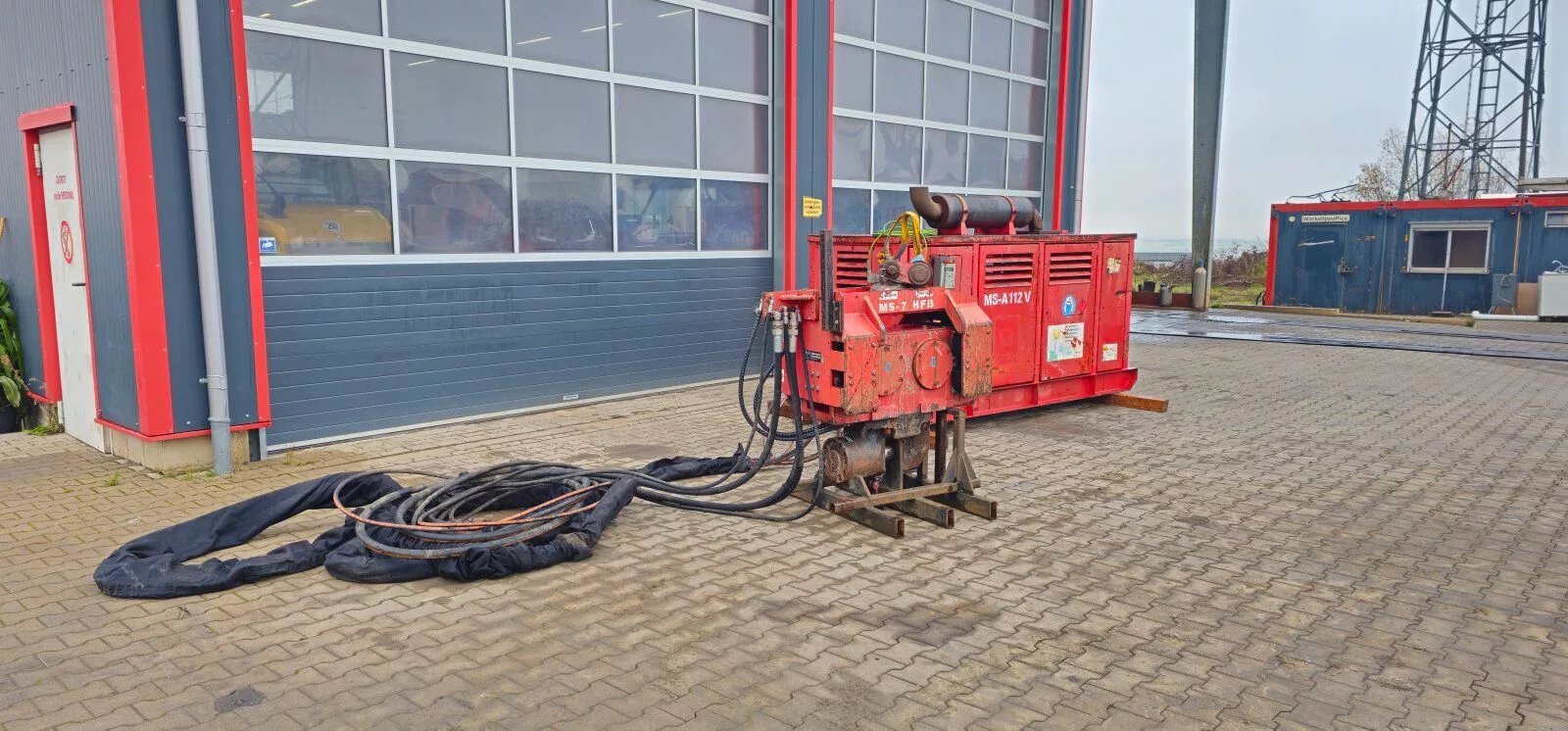 Fahrzeugabbildung Andere Müller MS-7 HFB + Power Pac Freireiter Rüttler