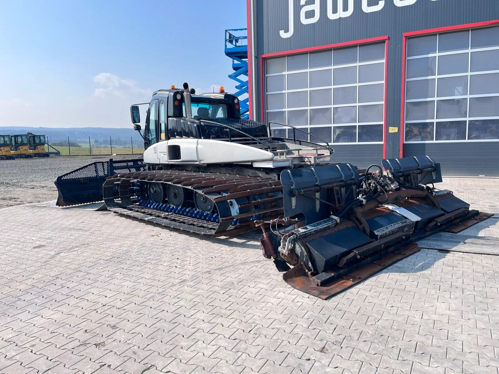 Fahrzeugabbildung Andere Prinoth Leitwolf Pistenbully Schneepiste