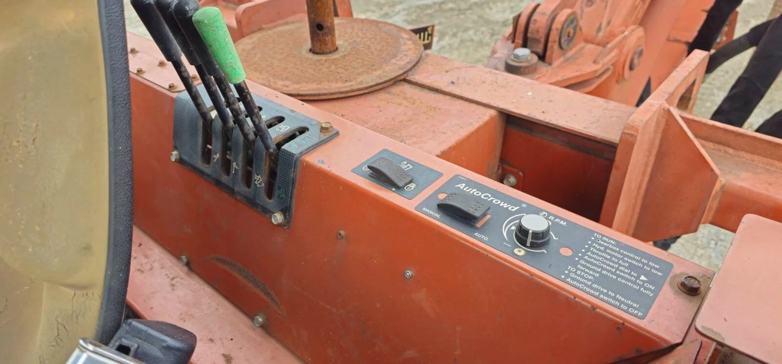 Fahrzeugabbildung Ditch Witch HT185 Kabelpflug/ Fräse/ Grabenfräse
