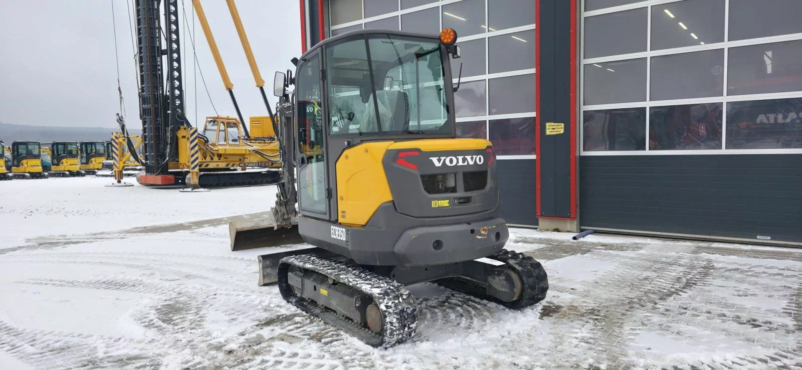Fahrzeugabbildung Volvo ECR 35 D / Orig. 776 Stunde / Tilt / AC