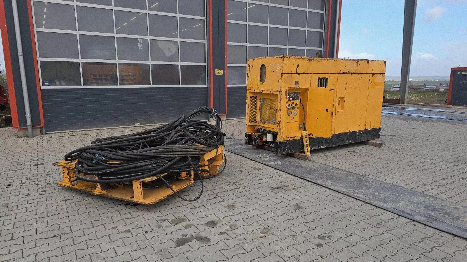 Fahrzeugabbildung Andere SGDG Freireiter / PTC / ICE Ramme + Power Pac