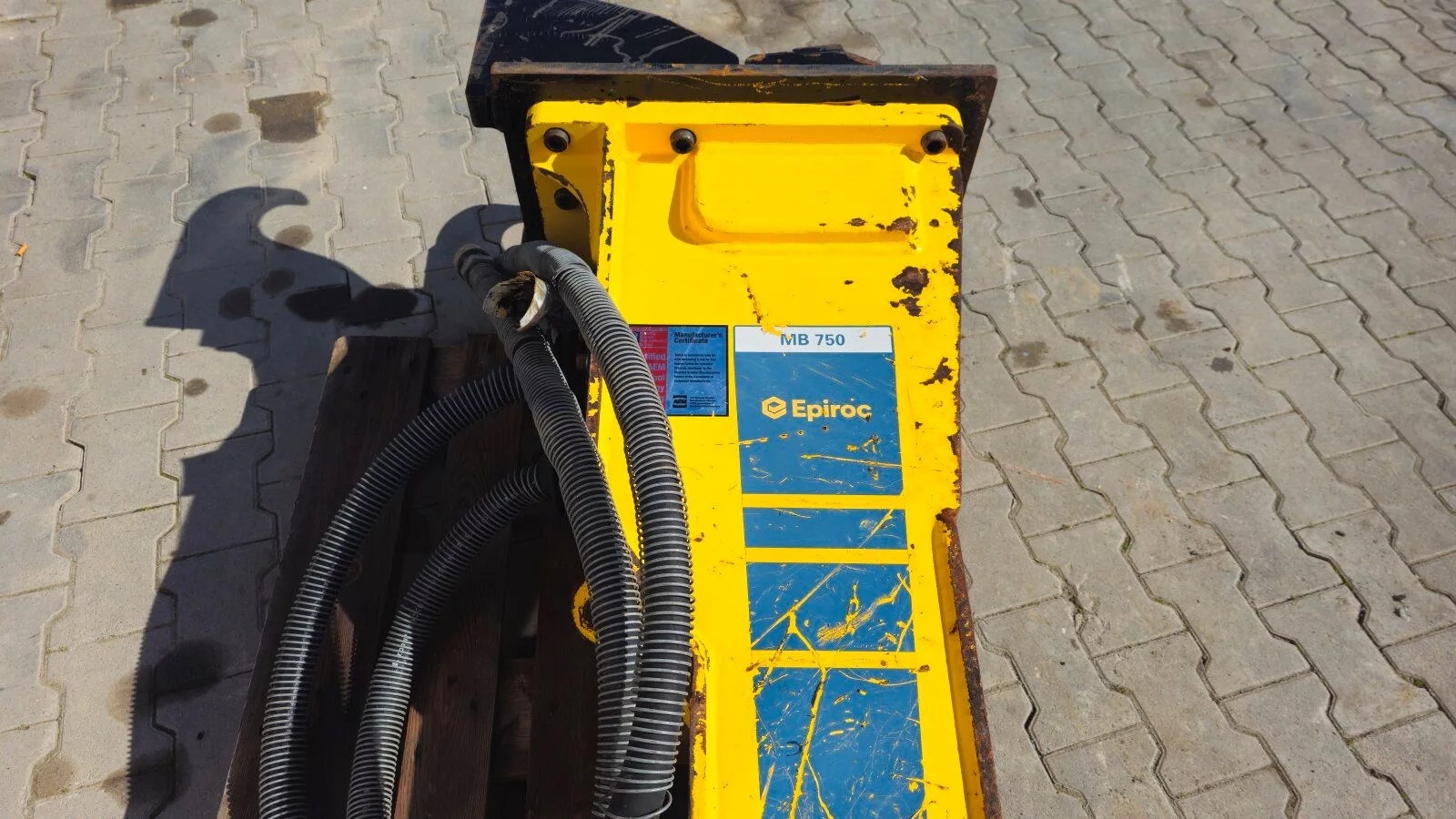 Fahrzeugabbildung Liebherr Atlas Copco - Epiroc MB 750 Abbruchhammer