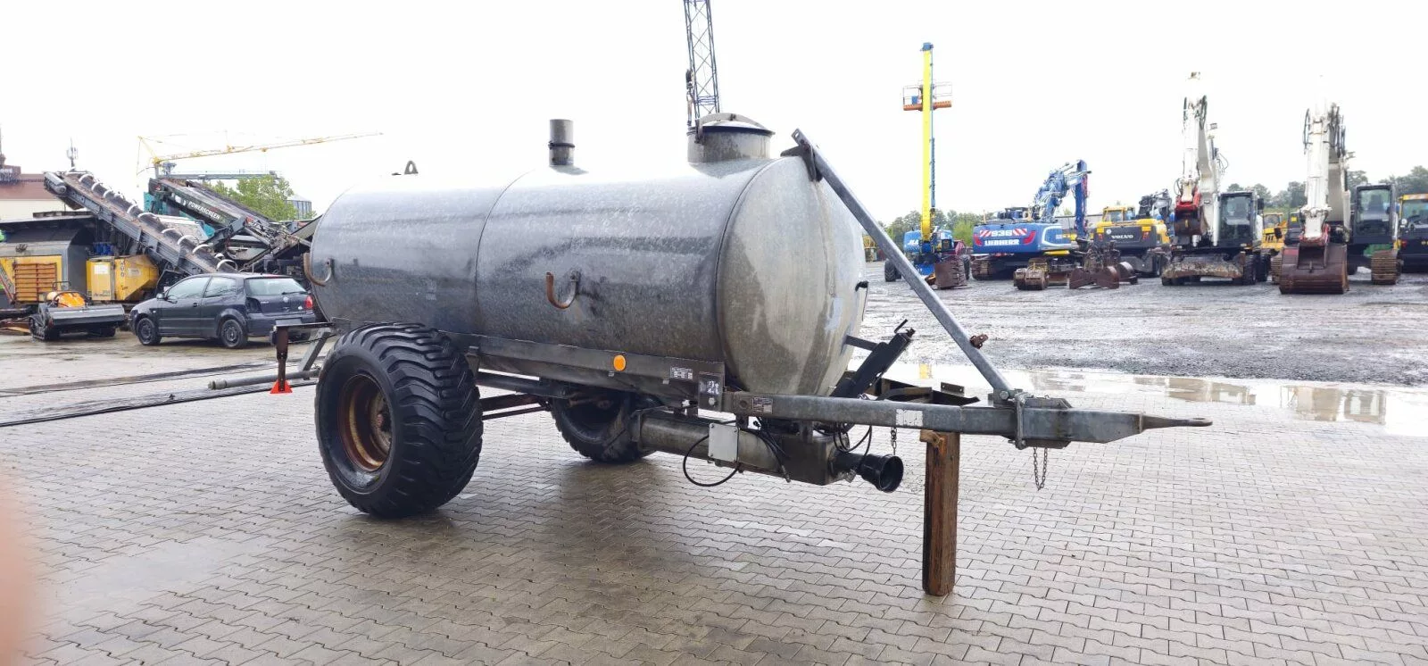 Fahrzeugabbildung Andere PTW 6 Vakuum / Pumpe / Wasser