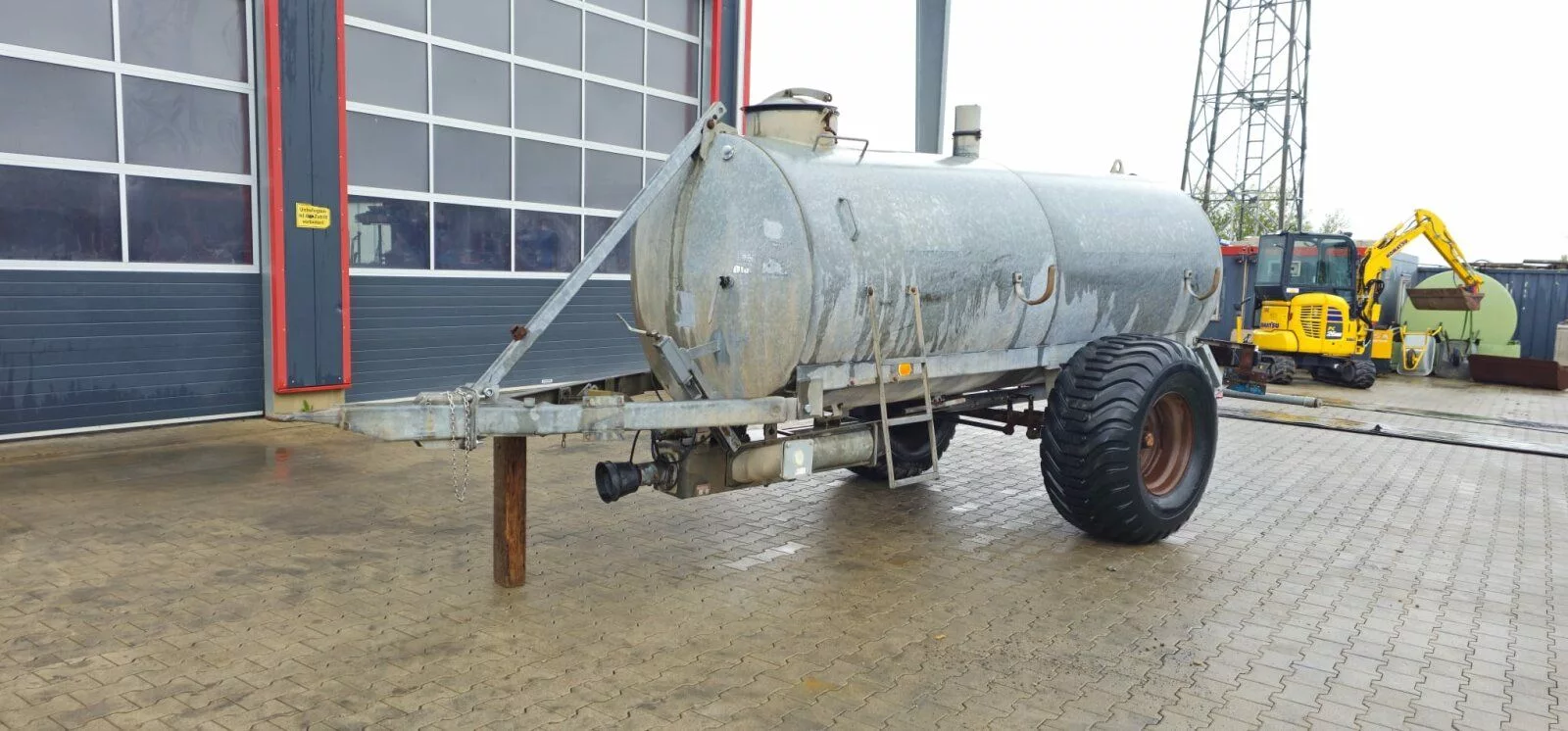 Fahrzeugabbildung Andere PTW 6 Vakuum / Pumpe / Wasser