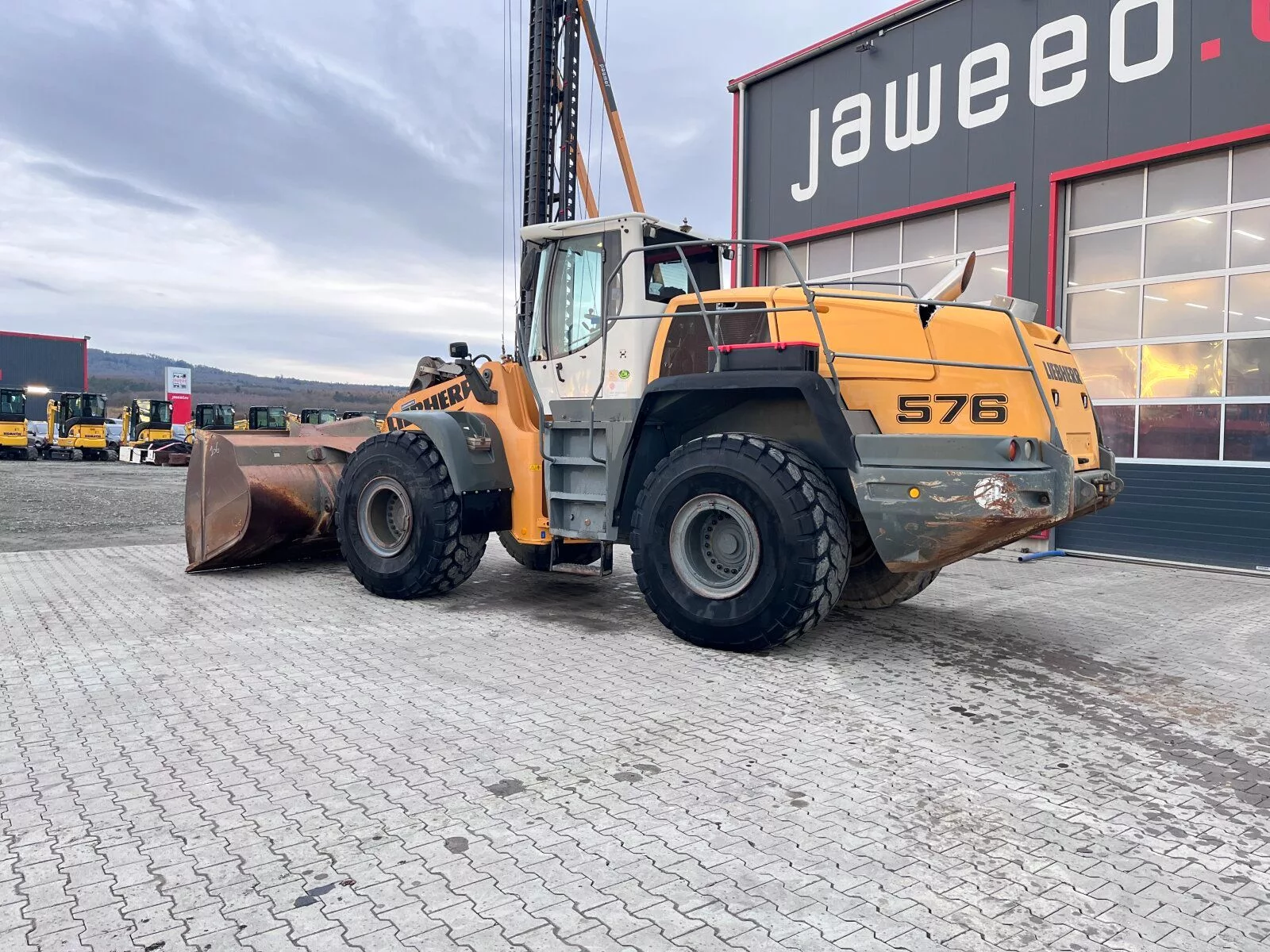 Fahrzeugabbildung Liebherr L 576 / 4x4 / Schaufel / 1. Hand