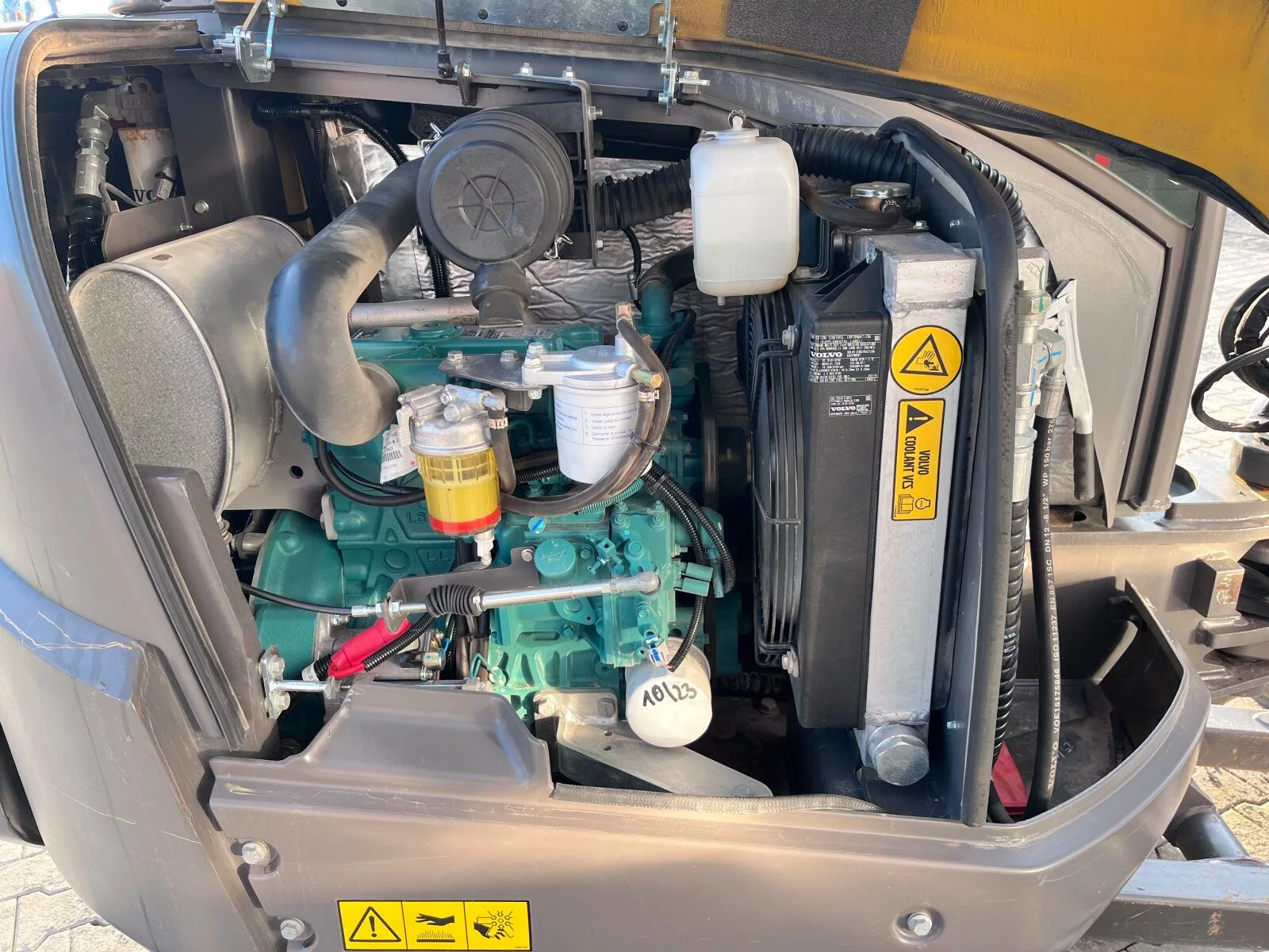 Fahrzeugabbildung Volvo ECR 35 D / Orig. 779 Stunden / Tilt / AC