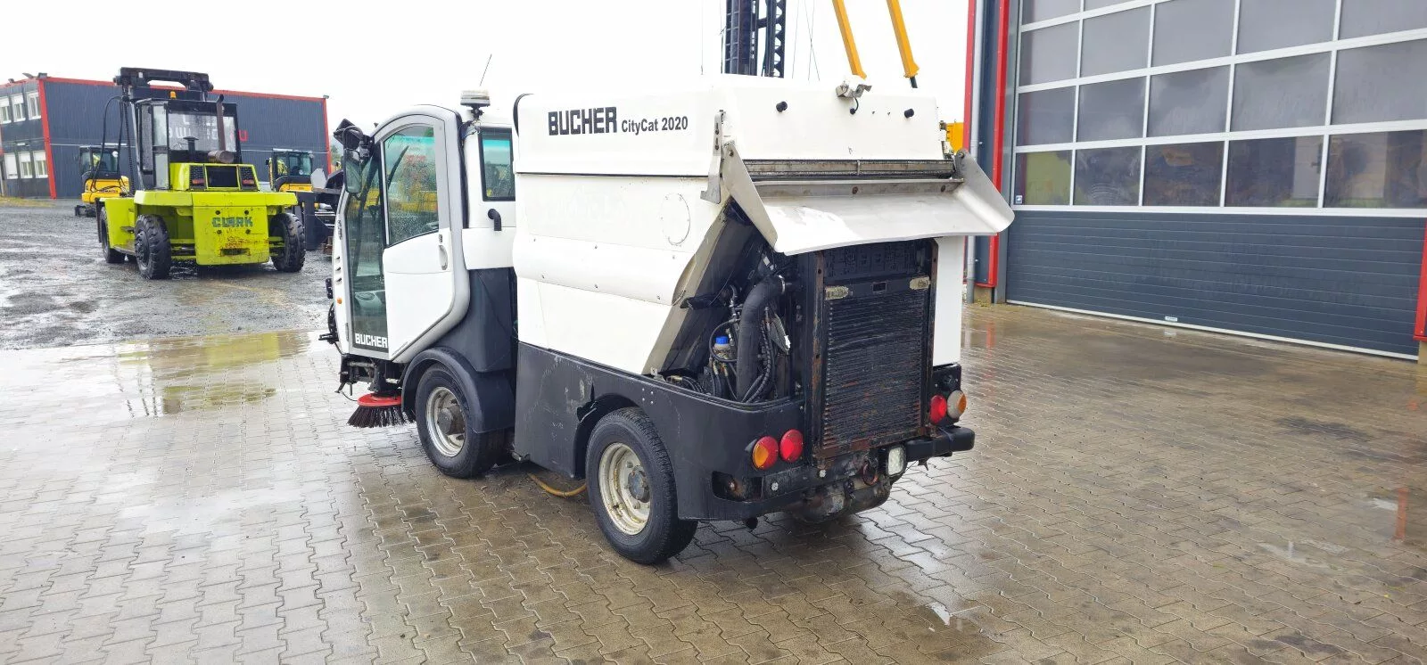 Fahrzeugabbildung Hako Bucher CityCat 2020 / Kehrmaschine Motor o.K
