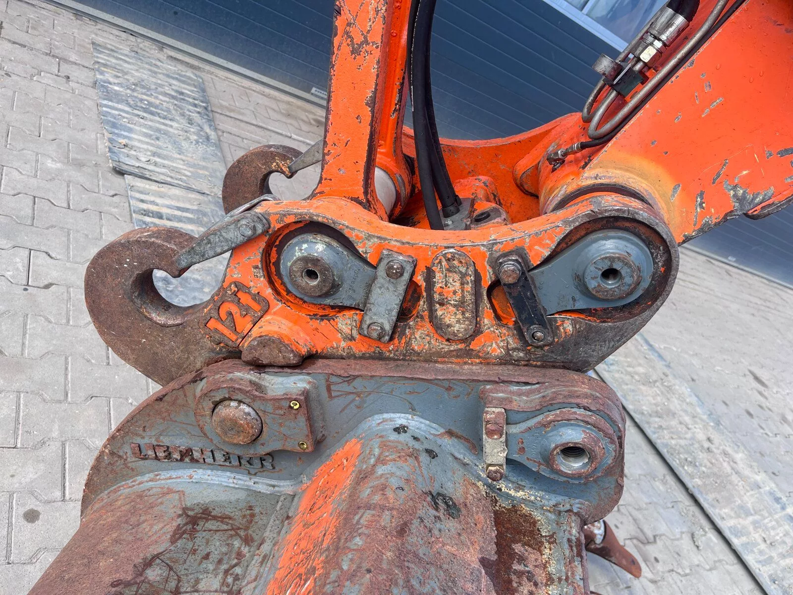 Fahrzeugabbildung Liebherr A 918 Compact