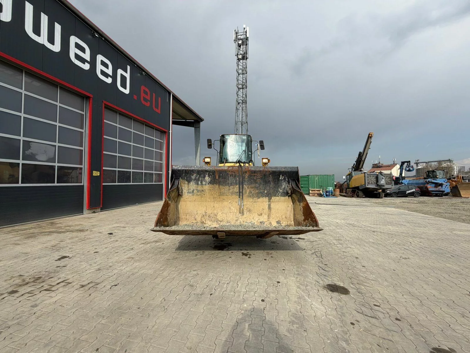 Fahrzeugabbildung Komatsu WA 320-3H / 4 in 1 Schaufel