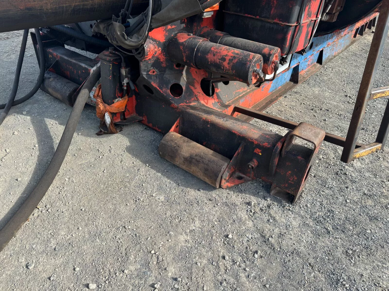 Fahrzeugabbildung Andere Hassel Ariete Schrottpresse Kran /Taurus Lefort