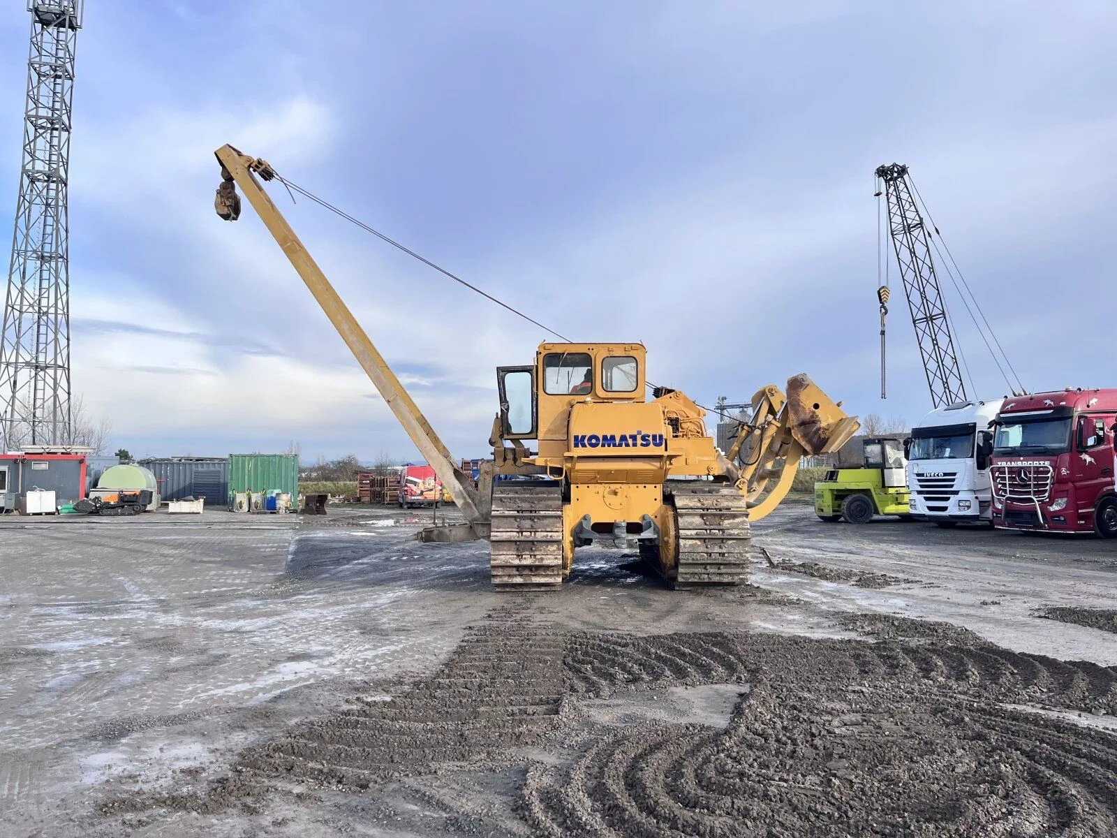 Fahrzeugabbildung Komatsu D355-3 Pipelayer / Rohrleger / 90 ton Hubkraft