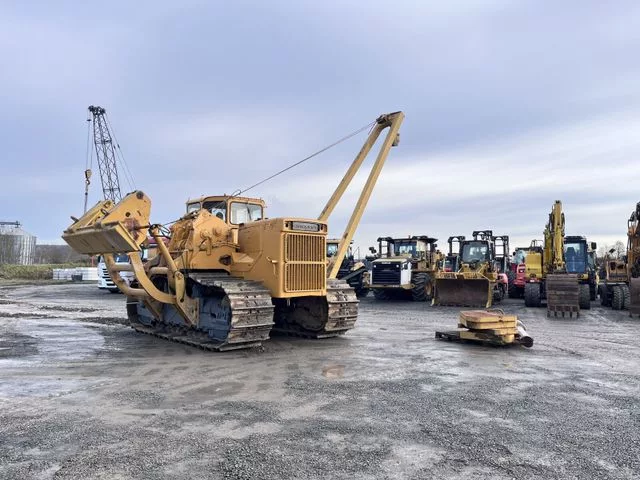 Fahrzeugabbildung Komatsu D355-3 Pipelayer / Rohrleger / 90 ton Hubkraft
