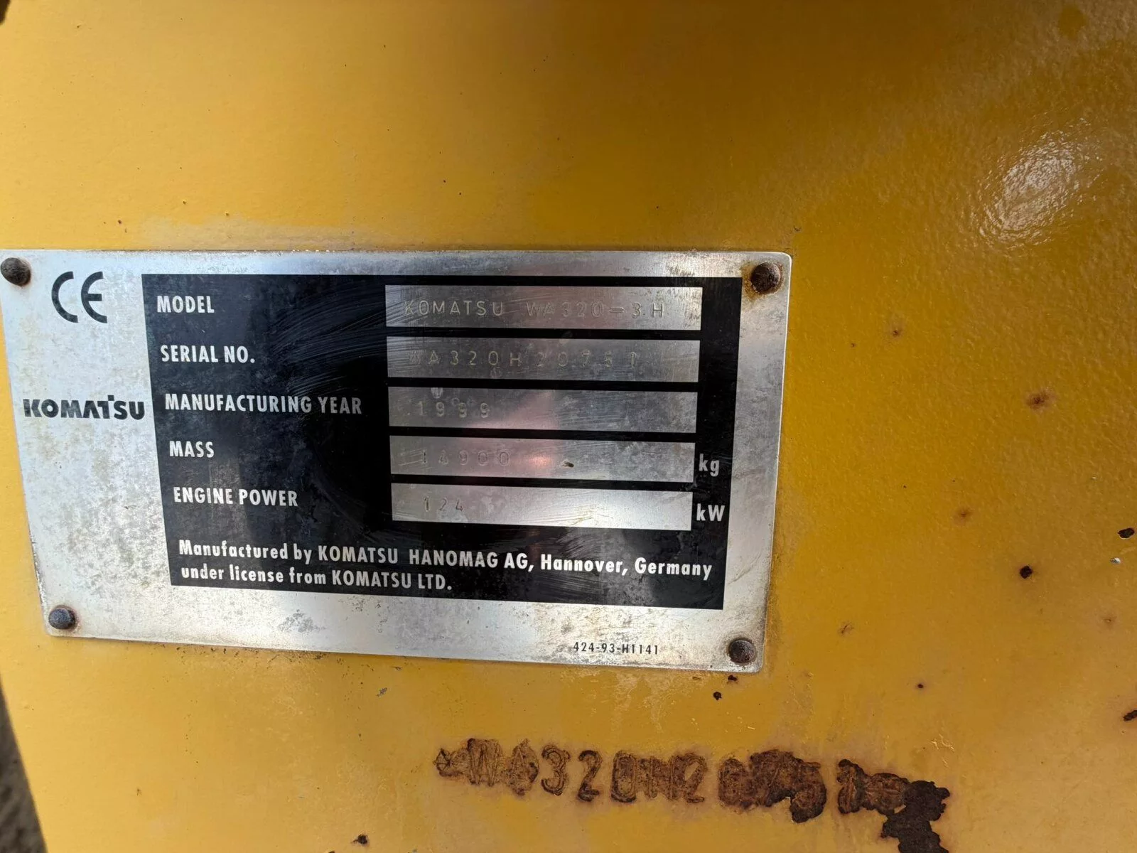 Fahrzeugabbildung Komatsu WA 320-3H / 4 in 1 Schaufel