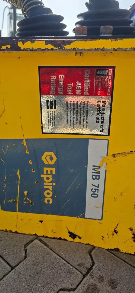 Fahrzeugabbildung Liebherr Atlas Copco - Epiroc MB 750 Abbruchhammer
