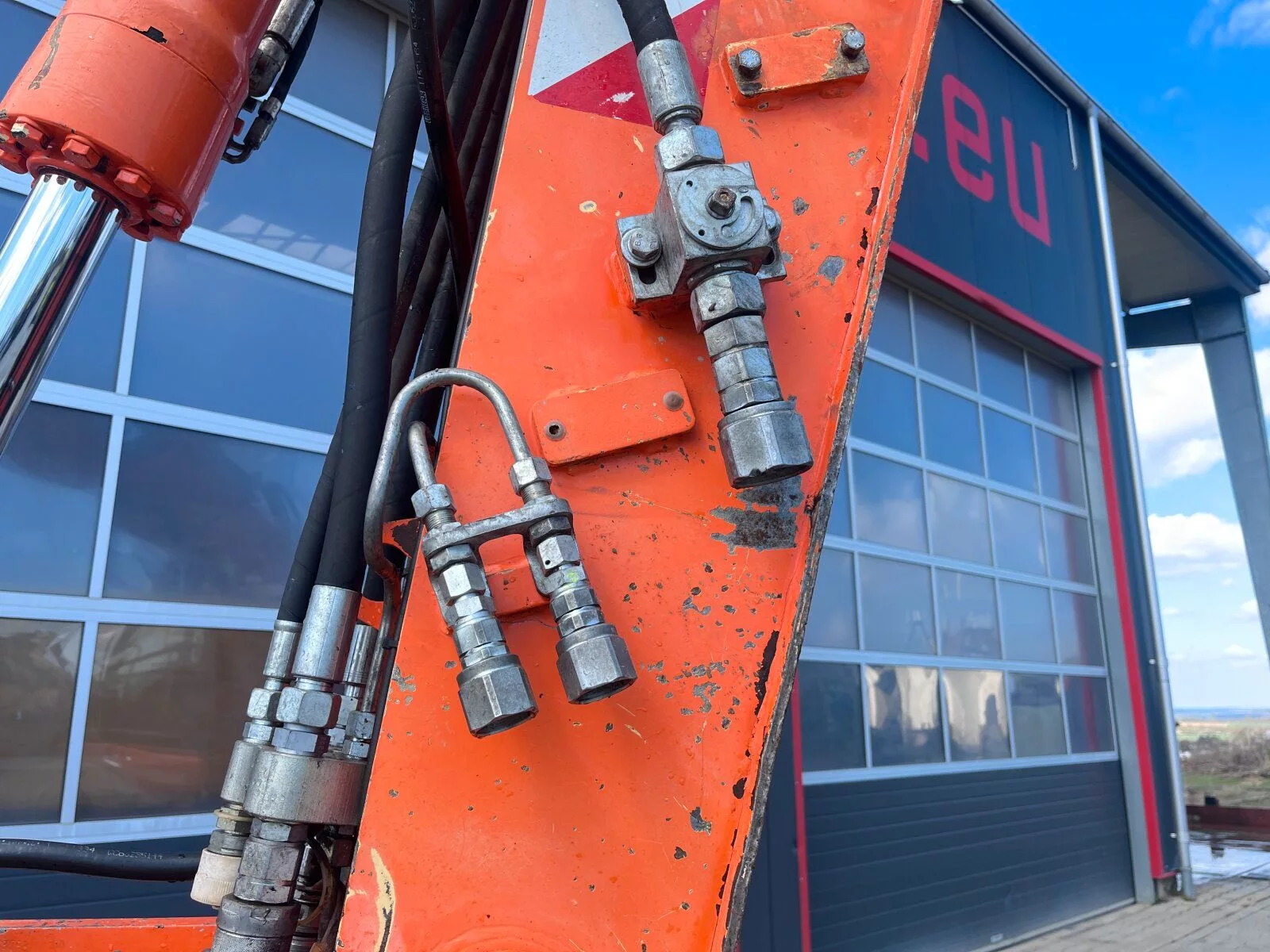 Fahrzeugabbildung Liebherr A 918 Compact