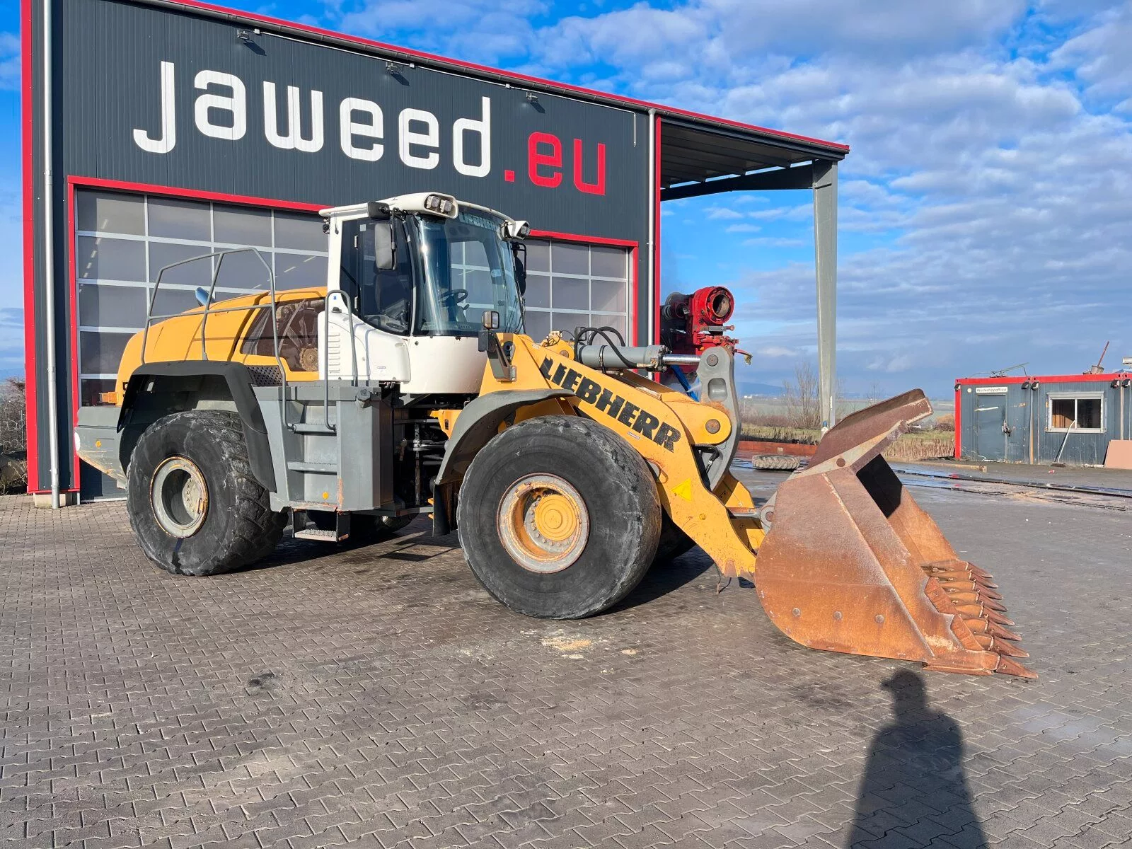 Fahrzeugabbildung Liebherr L 566 / 4x4 / Waage