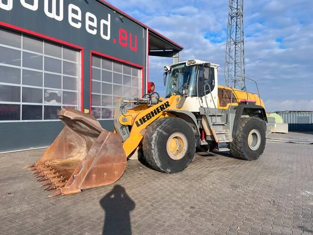 Fahrzeugabbildung Liebherr L 566 / 4x4 / Waage