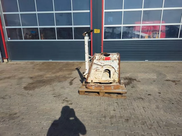 Fahrzeugabbildung Weber CR 8 / Rüttelplatte