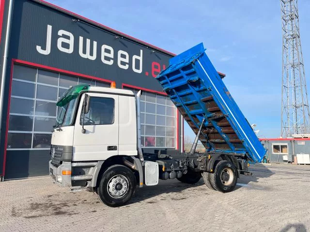 Fahrzeugabbildung Mercedes-Benz 1831 Meiller Kipper 4x2 / Voll Blattfederung