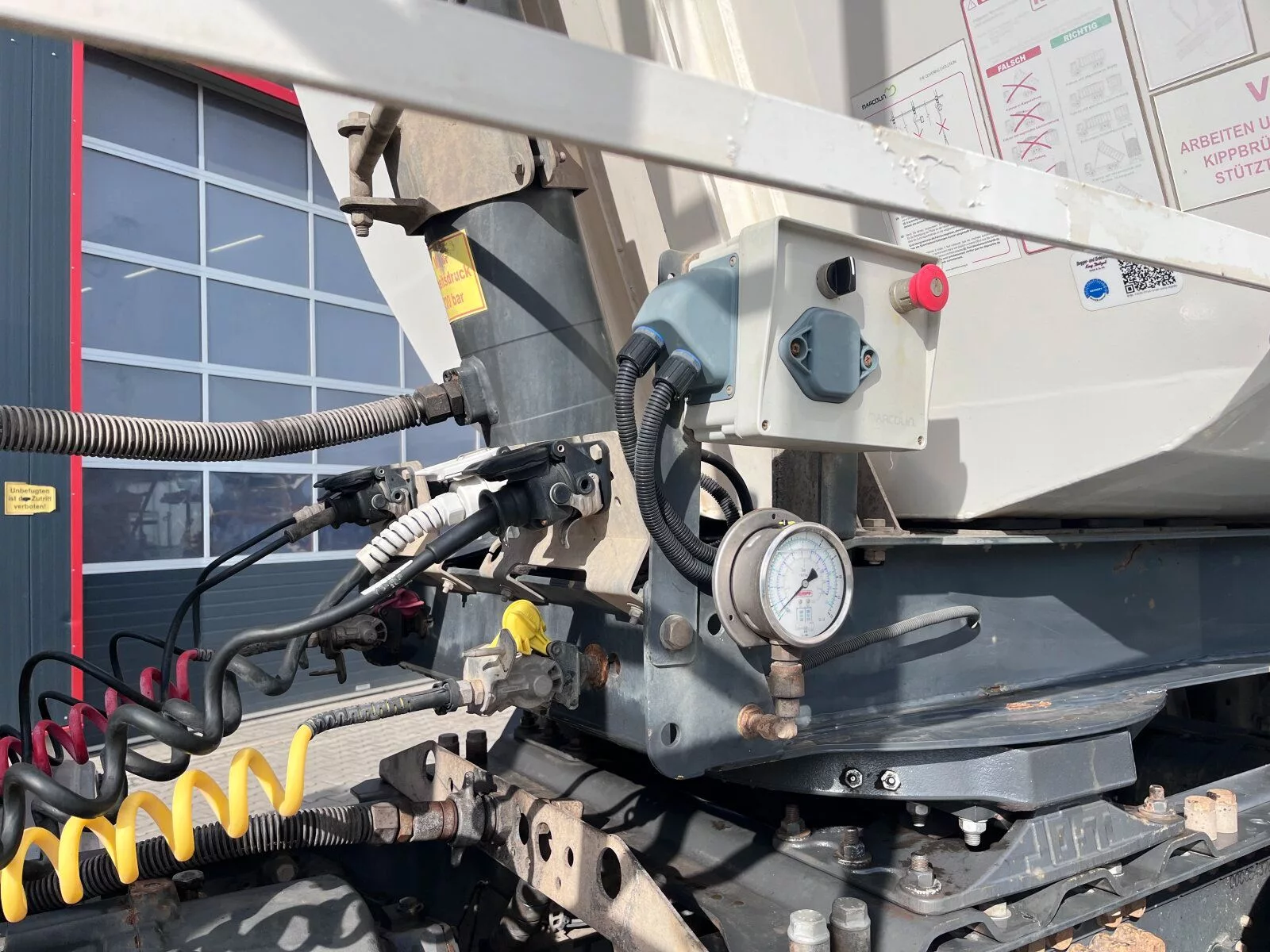 Fahrzeugabbildung Kempf SKM 35/3 / Stahl - Kipper