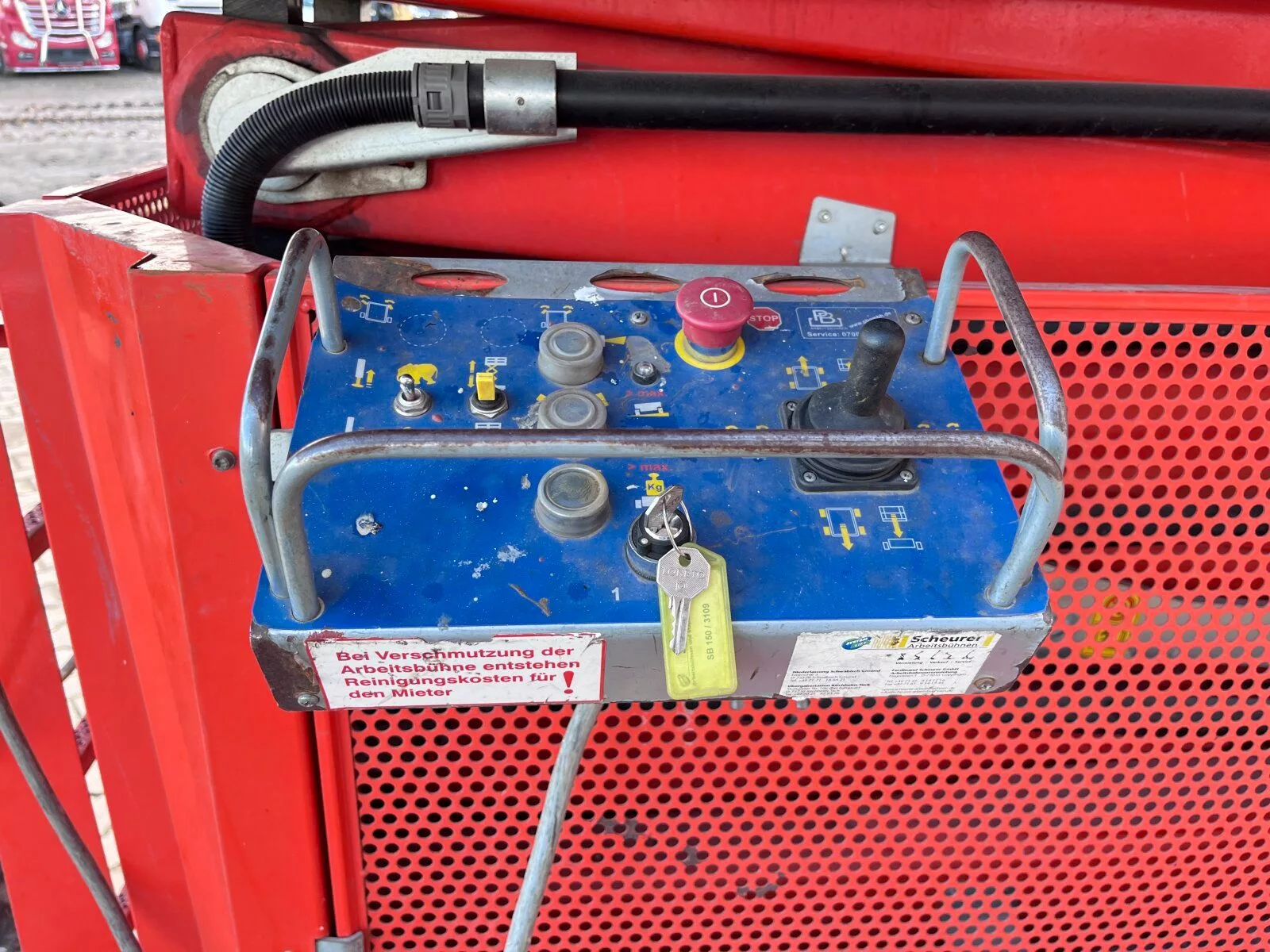 Fahrzeugabbildung Haulotte PB S151-16 E / 15,3 Meter / Akku / UVV