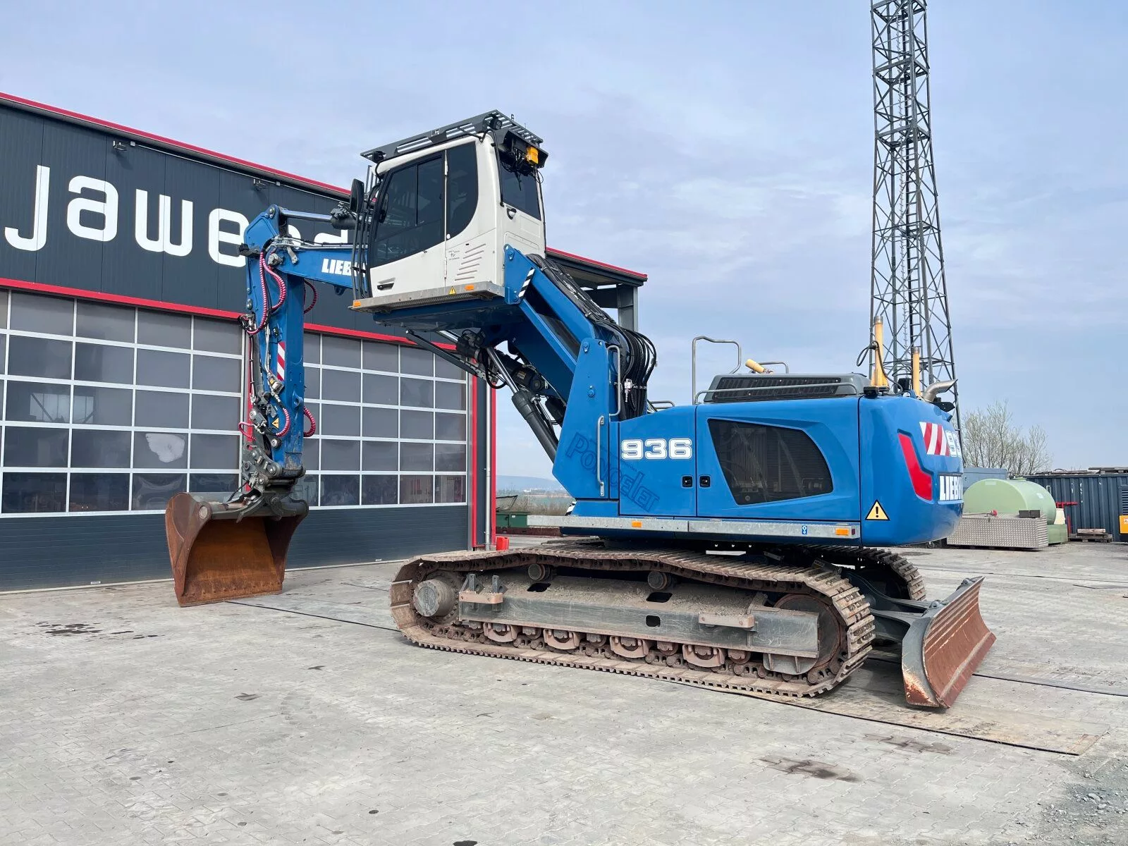 Fahrzeugabbildung Liebherr R 936 LC /Verstellb. Kabine / GPS 3D/ Neuwertig