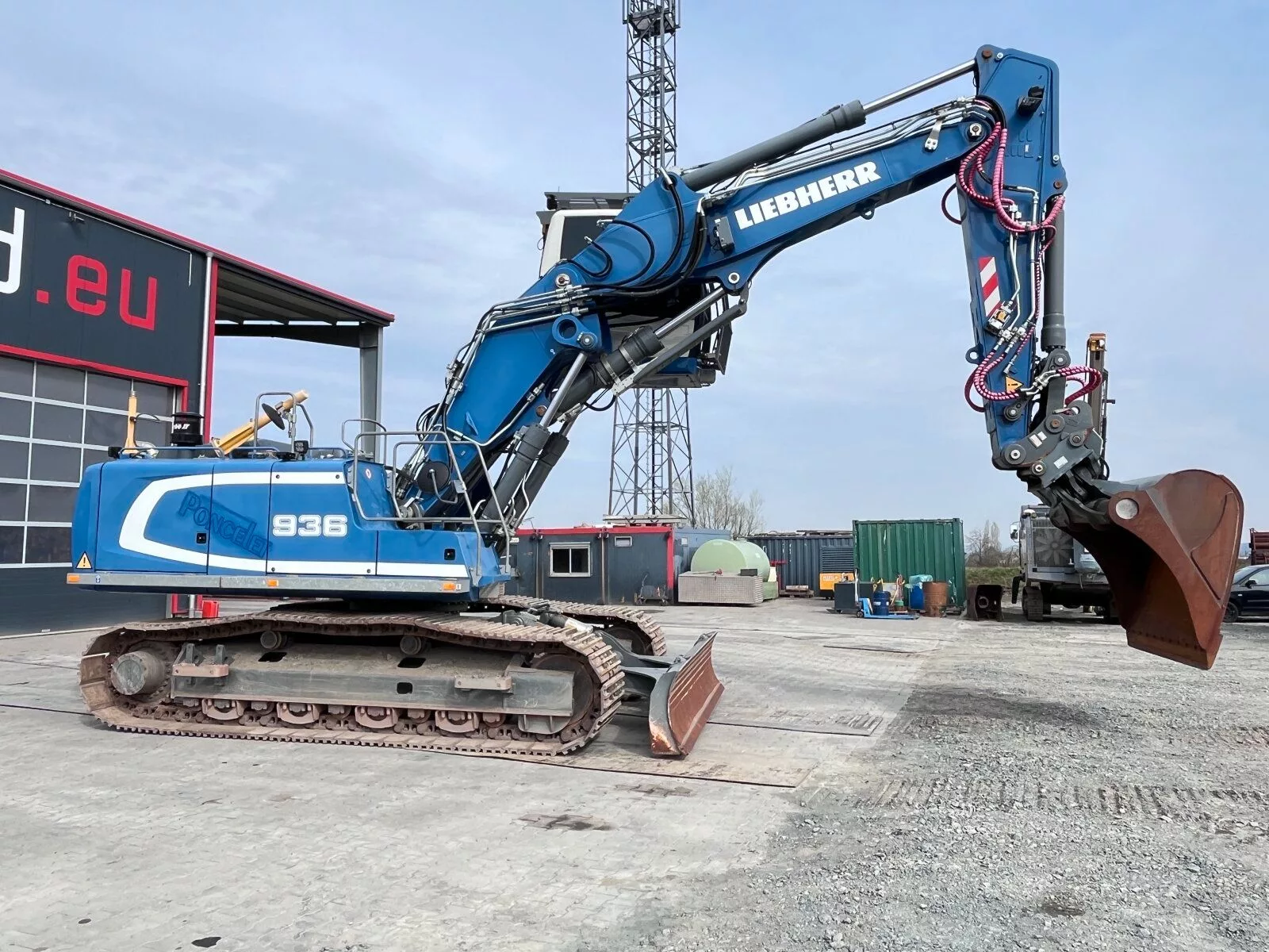 Fahrzeugabbildung Liebherr R 936 LC /Verstellb. Kabine / GPS 3D/ Neuwertig